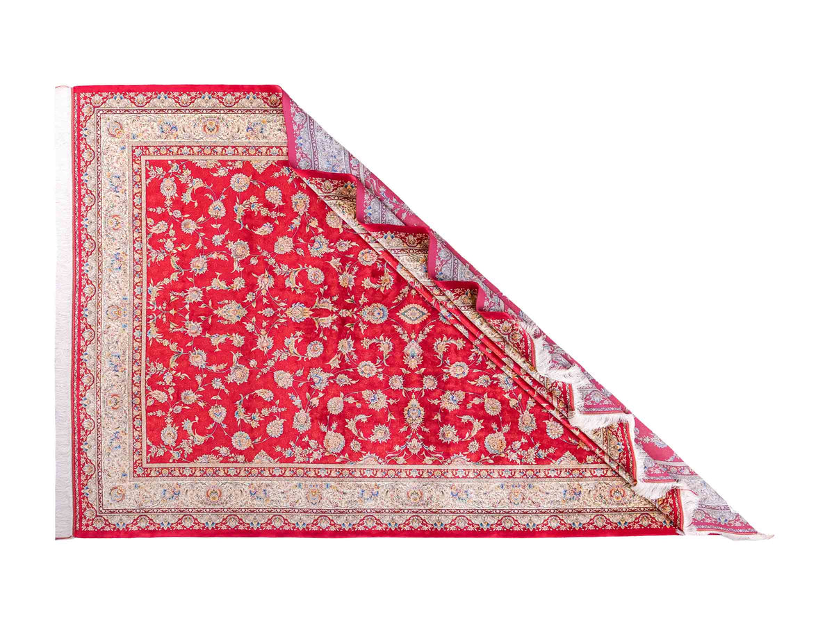 Ghom Maschinenteppich "Nowruz" 300 x 200 cm, durchgemustert, aus pflanzlicher Seide (Viskose), Rot/Cremeweiß. Teppichnummer: V67RD600H. Persian Luxury Collection by Khademi. Made in Iran / Persia – Vertrieb durch JUPITER Intl.
