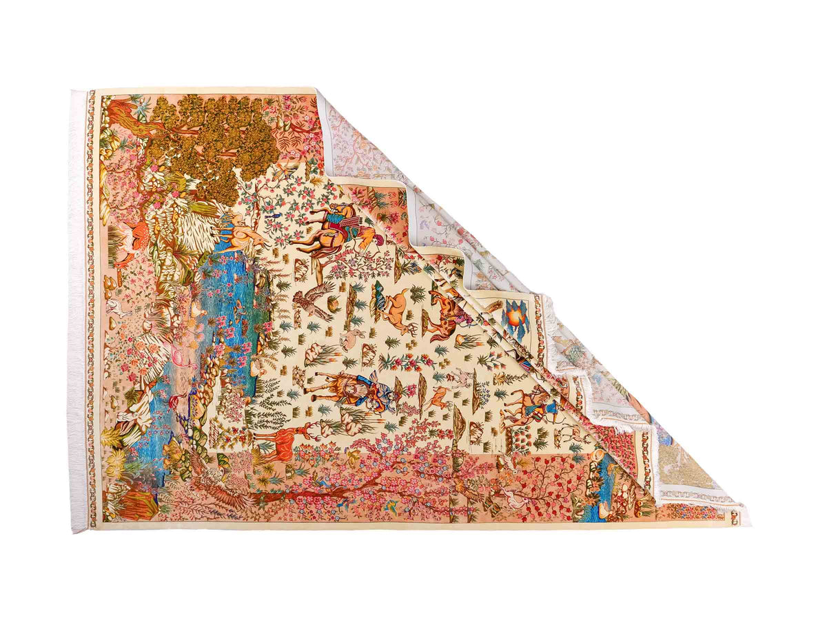 Ghom Maschinenteppich "Pahlevan" 290 x 200 cm, mit Jagdmotiv / Paradies Garten Eden, aus pflanzlicher Seide (Viskose), Cremeweiß/Beige. Teppichnummer: V66CB580H. Persian Luxury Collection by Khademi. Made in Iran / Persia – Seller: JUPITER Intl.