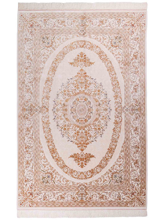Ghom Maschinenteppich "Pari" 225 x 150 cm, mit Medaillon, aus pflanzlicher Seide (Viskose), Cremeweiß/Gold. Teppichnummer: V68CR338H. Persian Luxury Collection by Khademi. Made in Iran / Persia – Vertrieb durch JUPITER Intl.