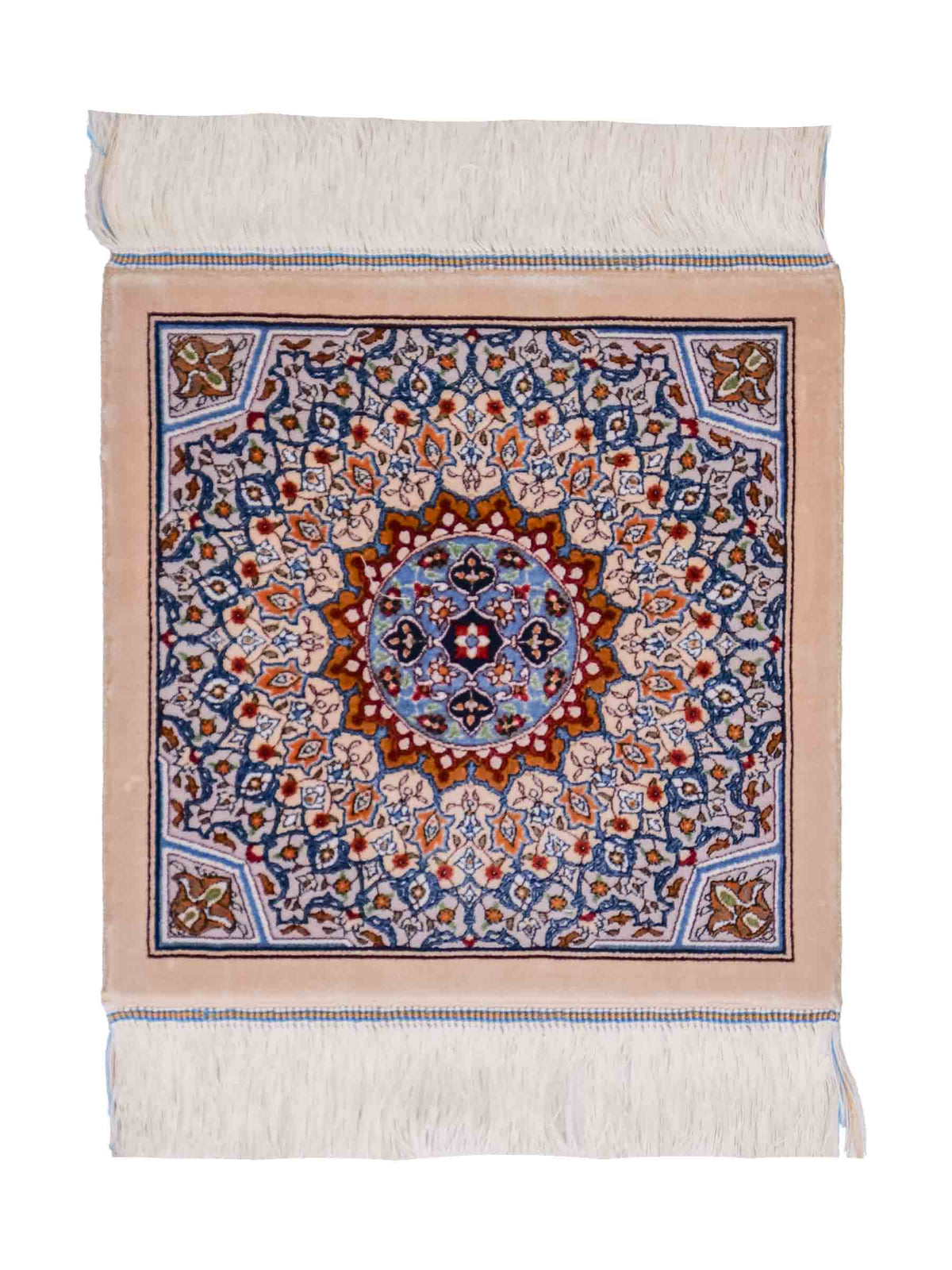 Ghom Maschinenteppich "Zal" 40 x 40 cm, mit Medaillon, Beige, aus pflanzlicher Seide (Viskose), Hand-Finished. Teppichnummer: V93BG016H. Persian Luxury Collection by Khademi. Made in Iran / Persia – Vertrieb durch JUPITER Intl.