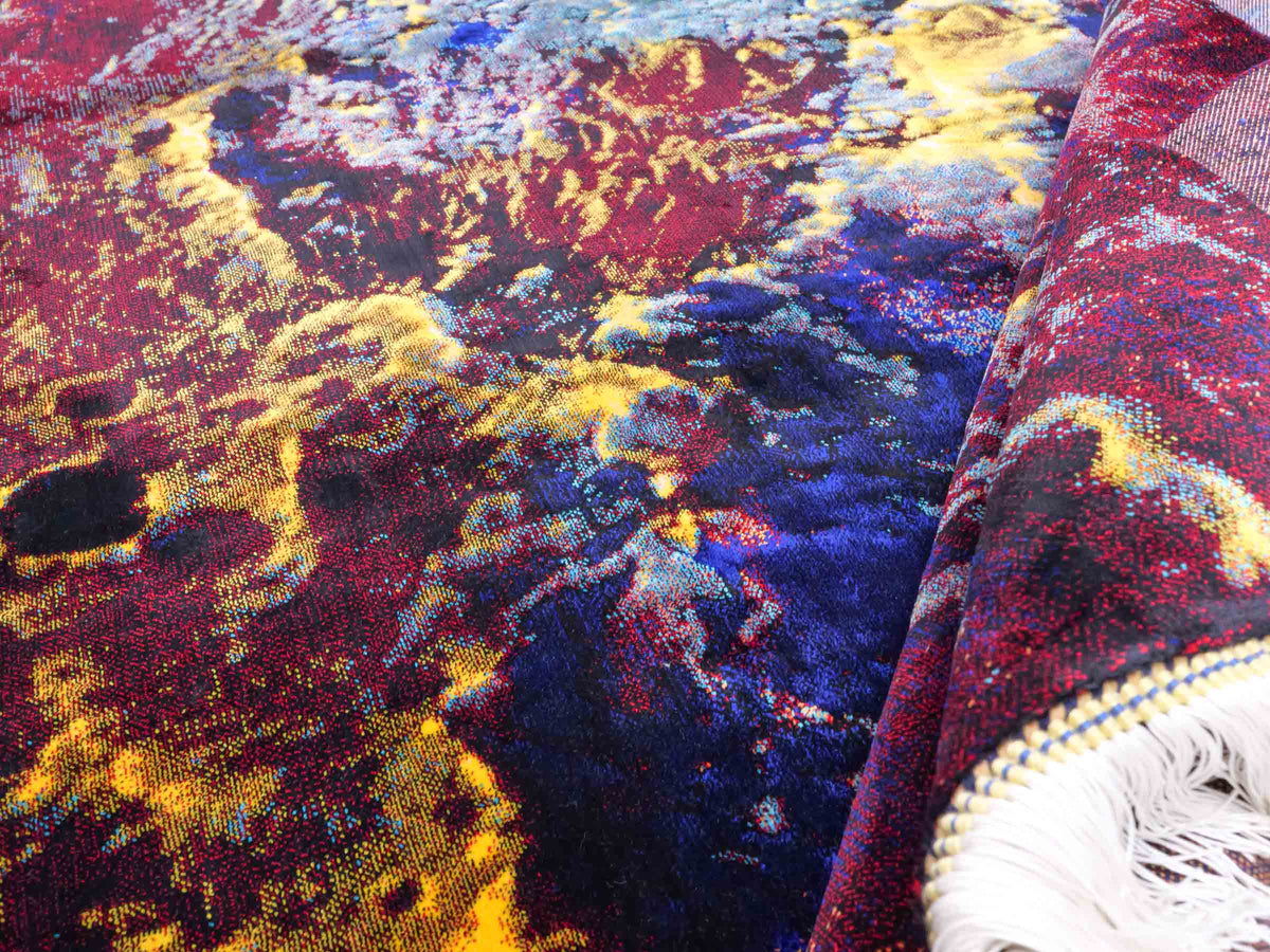 Ghom Maschinenteppich "Zurvan" 120 x 80 cm aus pflanzlicher Seide (Viskose), Design: Abstrakt, Farbe: Mehrfarbig. Teppichnummer: V95DB096H. Persian Luxury Collection by Khademi. Made in Iran / Persia – Vertrieb durch JUPITER Intl.