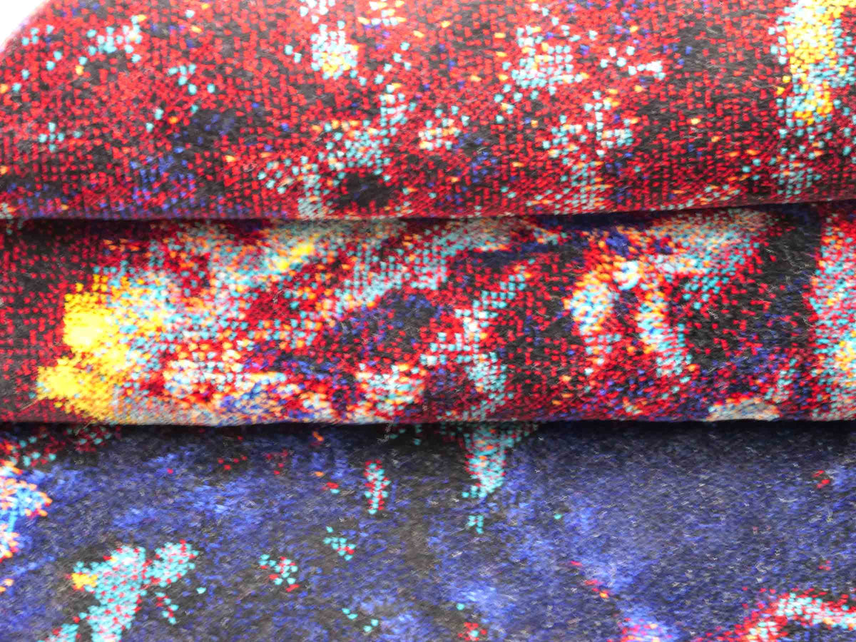 Ghom Maschinenteppich "Zurvan" 120 x 80 cm aus pflanzlicher Seide (Viskose), Design: Abstrakt, Farbe: Mehrfarbig. Teppichnummer: V95DB096H. Persian Luxury Collection by Khademi. Made in Iran / Persia – Vertrieb durch JUPITER Intl.