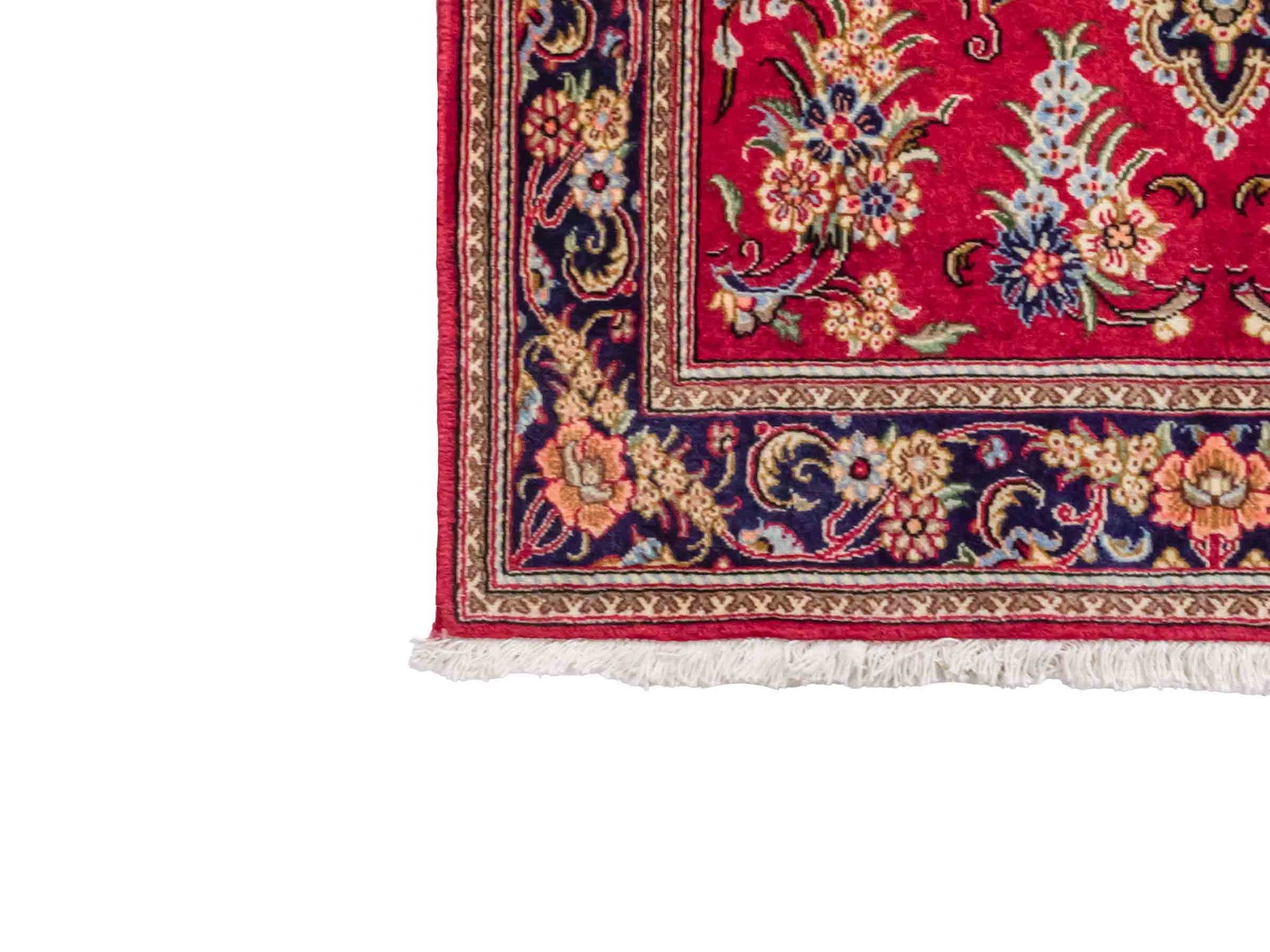 Handgeknüpfter Ghom Perserteppich von Khademi aus Wolle, rot. Persischer Teppich. Orientteppich von Hand geknüpft in Iran. Größe: 146 cm x 98 cm. Teppichnummer: SB3-1037. Verkauf durch Jupiter Intl.