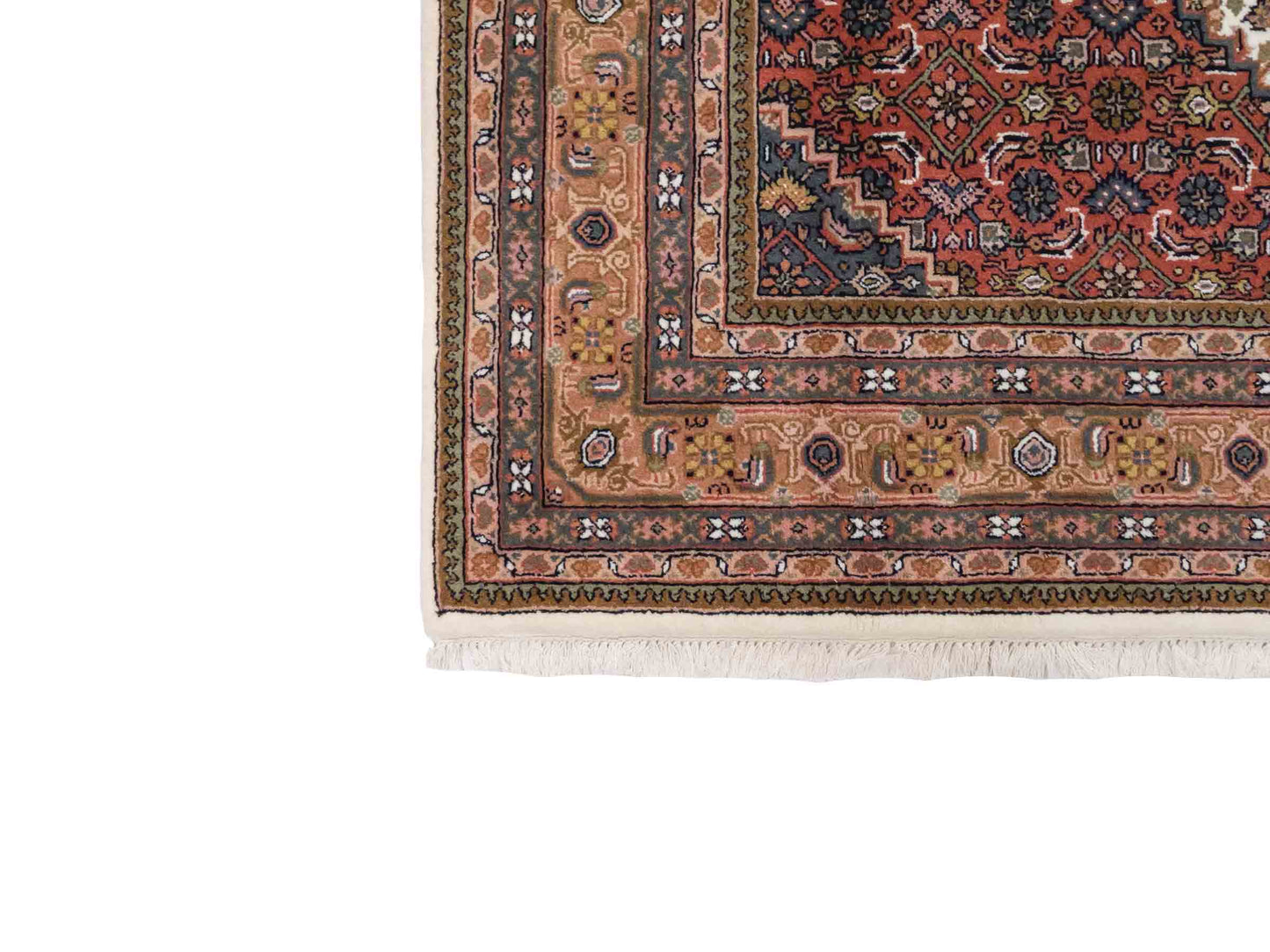 Handgeknüpfter Indo Bidjar Orientteppich von Khademi aus Wolle, beige, cremeweiß. Klassisches Medaillon. Traditionell von Hand geknüpft in Indien. Größe: 298 cm x 200 cm. Teppichnummer: SB3-1177 | Jupiter Intl.