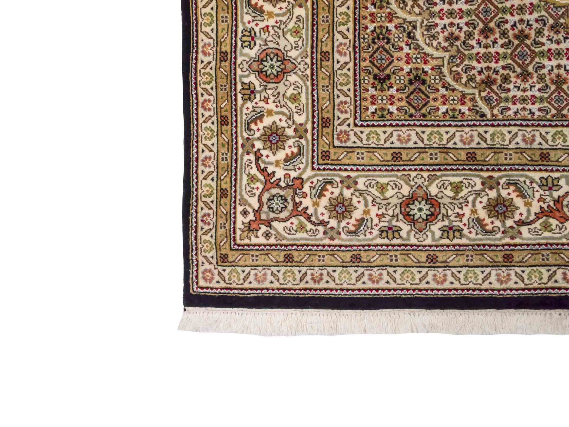 Handgeknüpfter Indo Täbriz Mahi Orientteppich von Khademi aus Wolle, schwarz, beige. Klassisches Medaillon. Traditionell von Hand geknüpft in Indien. Größe: 296 cm x 194 cm. Teppichnummer: SB3-1178 | Jupiter Intl.