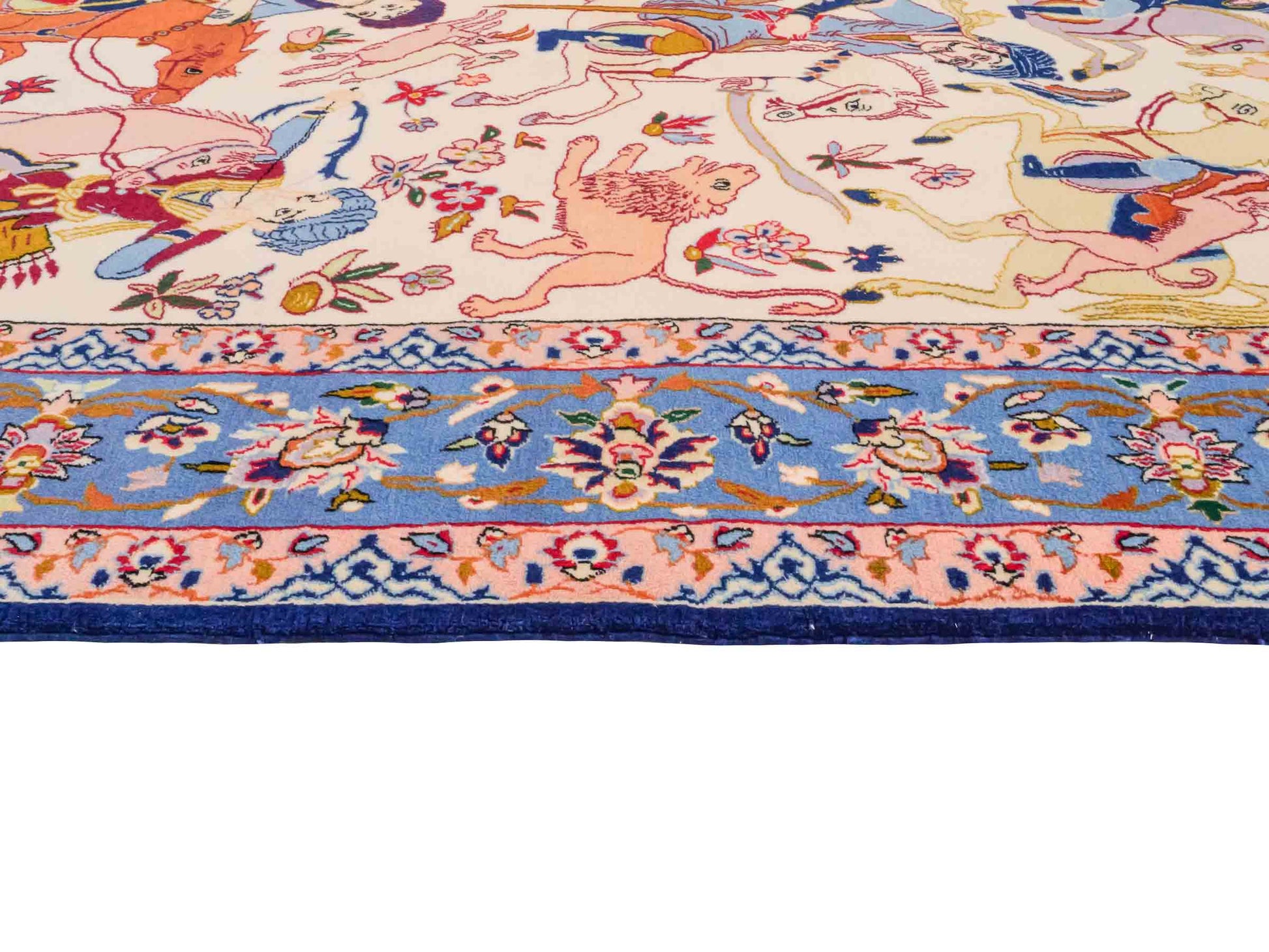 Handgeknüpfter Isfahan Perserteppich von Khademi aus Wolle mit Seide, blau-cremeweiß. Feiner, persischer Teppich mit Jagdmotiv. Orientteppich, geknüpft in Iran. Größe: 166 x 105 cm. Teppichnummer: SB3-1091 | Jupiter Intl