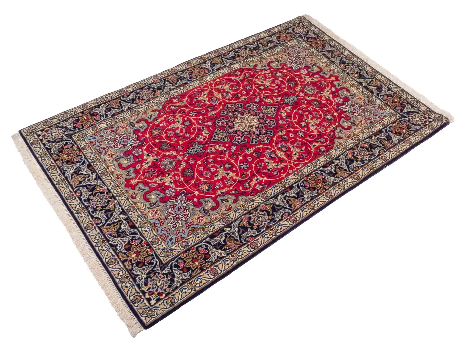 Handgeknüpfter Isfahan Perserteppich von Khademi aus Wolle mit Seide, rot, navy. Feiner, persischer Teppich mit Medaillon. Orientteppich, von Hand geknüpft in Iran. Größe: 171 x 107 cm. Teppichnummer: DB3-1050. Verkauf durch Jupiter Intl.