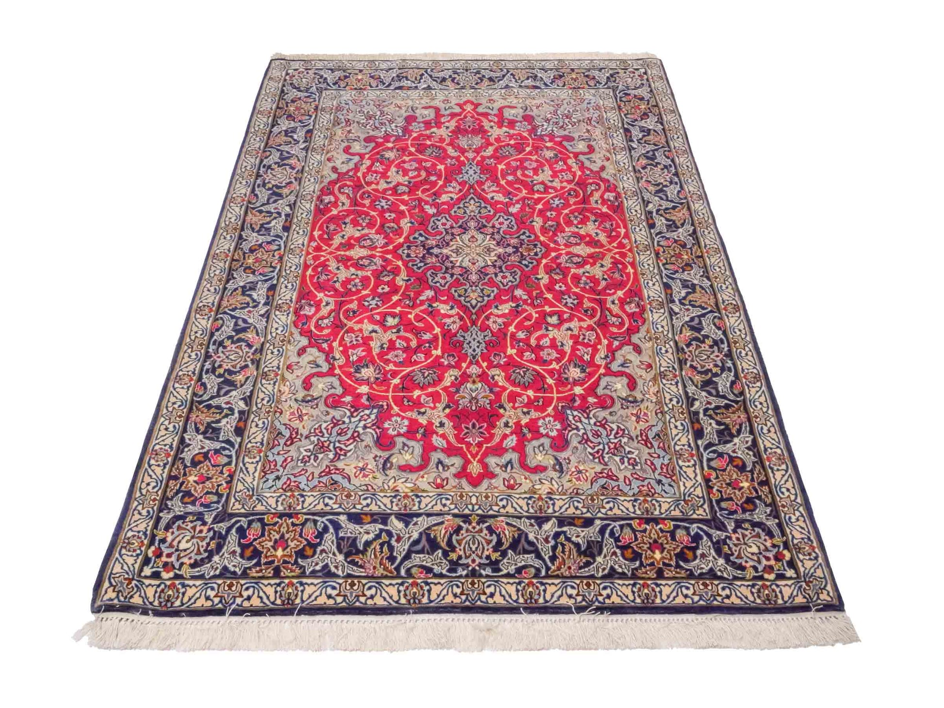 Handgeknüpfter Isfahan Perserteppich von Khademi aus Wolle mit Seide, rot, navy. Feiner, persischer Teppich mit Medaillon. Orientteppich, von Hand geknüpft in Iran. Größe: 171 x 107 cm. Teppichnummer: DB3-1050. Verkauf durch Jupiter Intl.