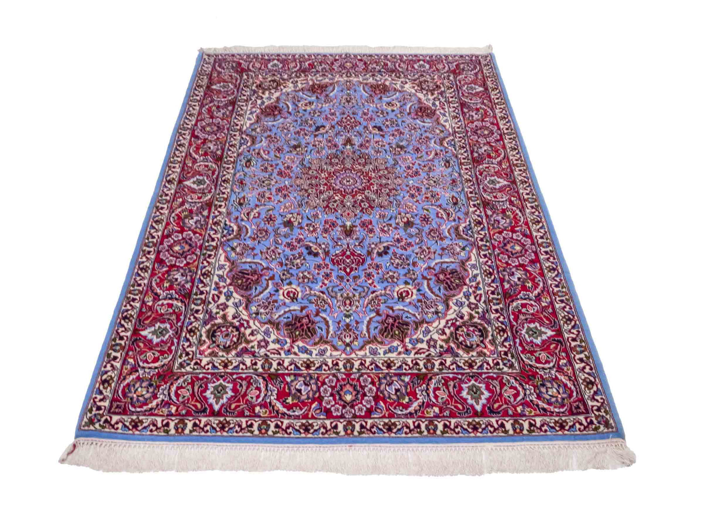 Handgeknüpfter Isfahan Perserteppich von Khademi aus Wolle mit Seide, blau, rot. Feiner, persischer Teppich mit Medaillon. Orientteppich, von Hand geknüpft in Iran. Größe: 171 x 113 cm. Teppichnummer: DB3-1051. Verkauf durch Jupiter Intl.