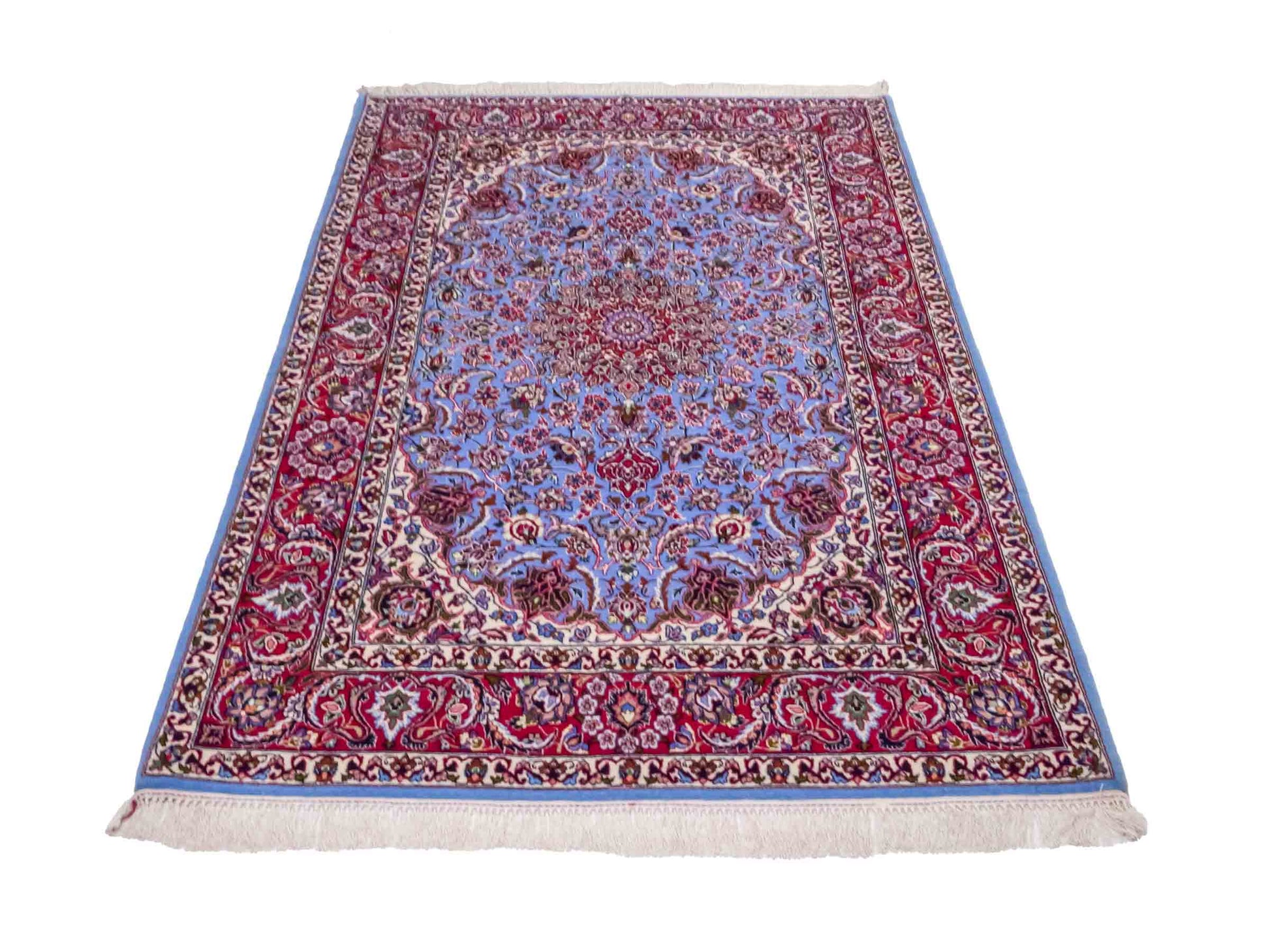 Handgeknüpfter Isfahan Perserteppich von Khademi aus Wolle mit Seide, blau, rot. Feiner, persischer Teppich mit Medaillon. Orientteppich, von Hand geknüpft in Iran. Größe: 171 x 113 cm. Teppichnummer: DB3-1051. Verkauf durch Jupiter Intl.