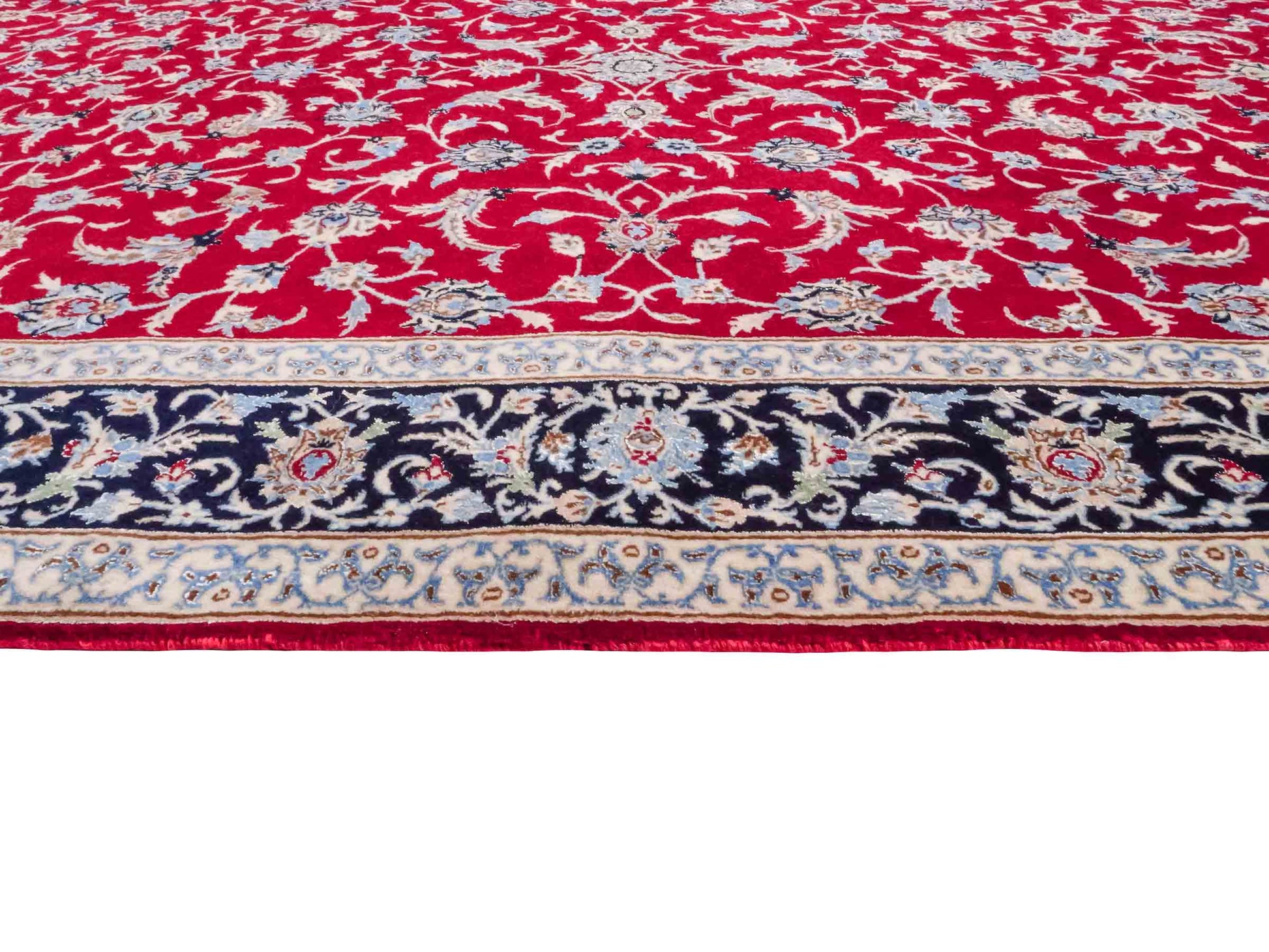 Handgeknüpfter Isfahan Perserteppich von Khademi aus Wolle mit Seide, rot-navy-blau. Feiner, persischer Teppich mit Allover-Motiv. Orientteppich, geknüpft in Iran. Größe: 235 x 145 cm. Teppichnummer: SB3-1092 | Jupiter Intl