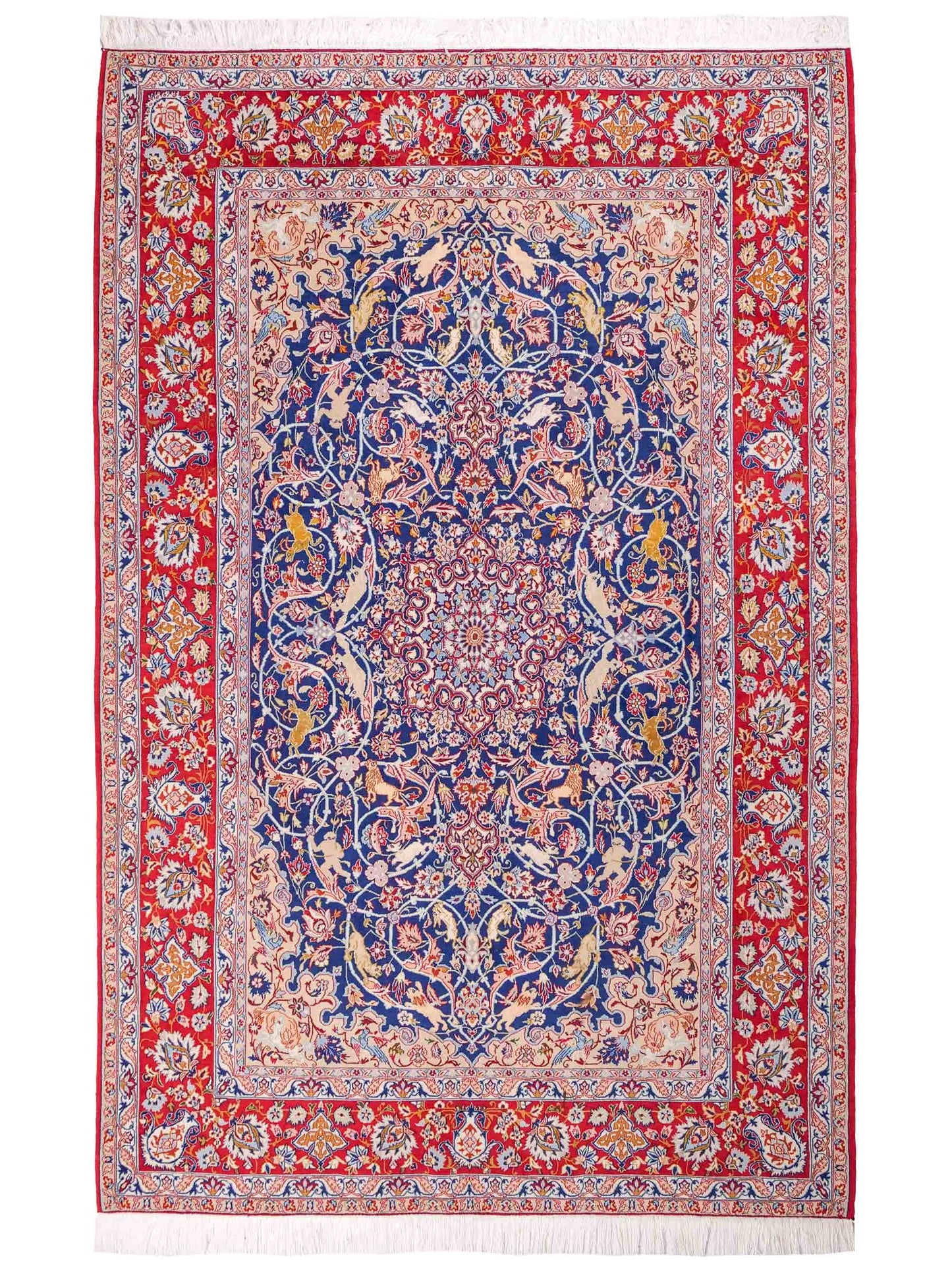 Handgeknüpfter Isfahan Perserteppich von Khademi aus Wolle mit Seide, blau-rot. Feiner, persischer Teppich mit Medaillon. Orientteppich, geknüpft in Iran. Größe: 236 x 152 cm. Teppichnummer: SB3-1082 | Jupiter In