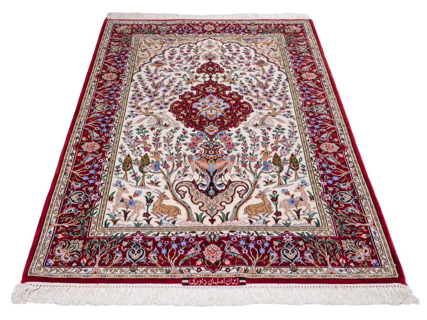 Handgeknüpfter "Davari" Isfahan Perserteppich von Khademi aus Wolle mit Seide, cremeweiß, rot. Feiner, persischer Teppich mit Medaillon, signiert. Orientteppich, geknüpft in Iran. Größe: 159 x 109 cm. Teppichnummer: SB3-1061 | Jupiter In