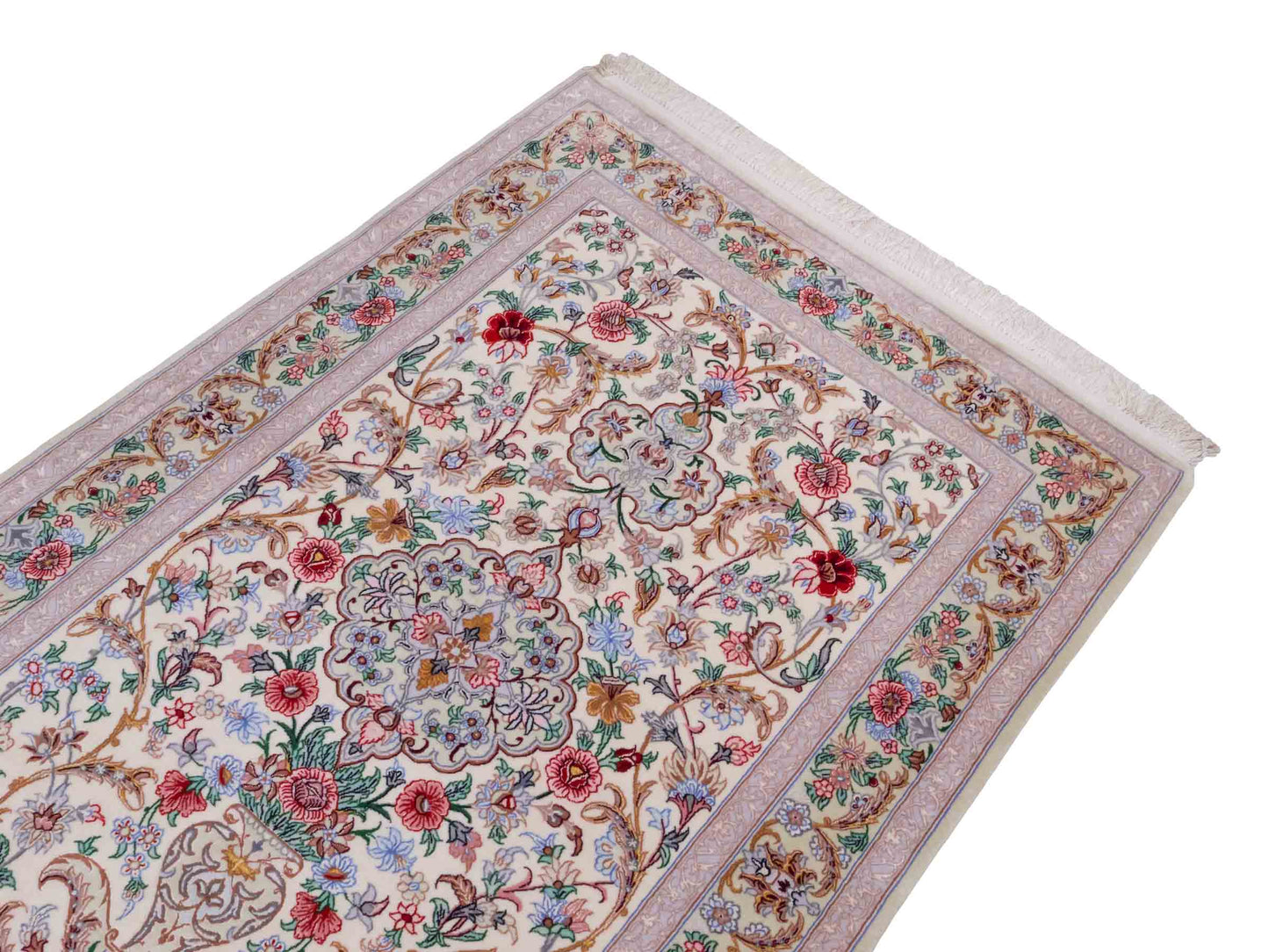 Handgeknüpfter "Golestan" Isfahan Perserteppich von Khademi aus Wolle mit Seide, weiß, creme. Feiner, persischer Teppich mit Medaillon, signiert. Orientteppich handgeknüpft in Iran. Größe: 160 x 109 cm. Teppichnummer: DB3-1052. Jupiter Intl.