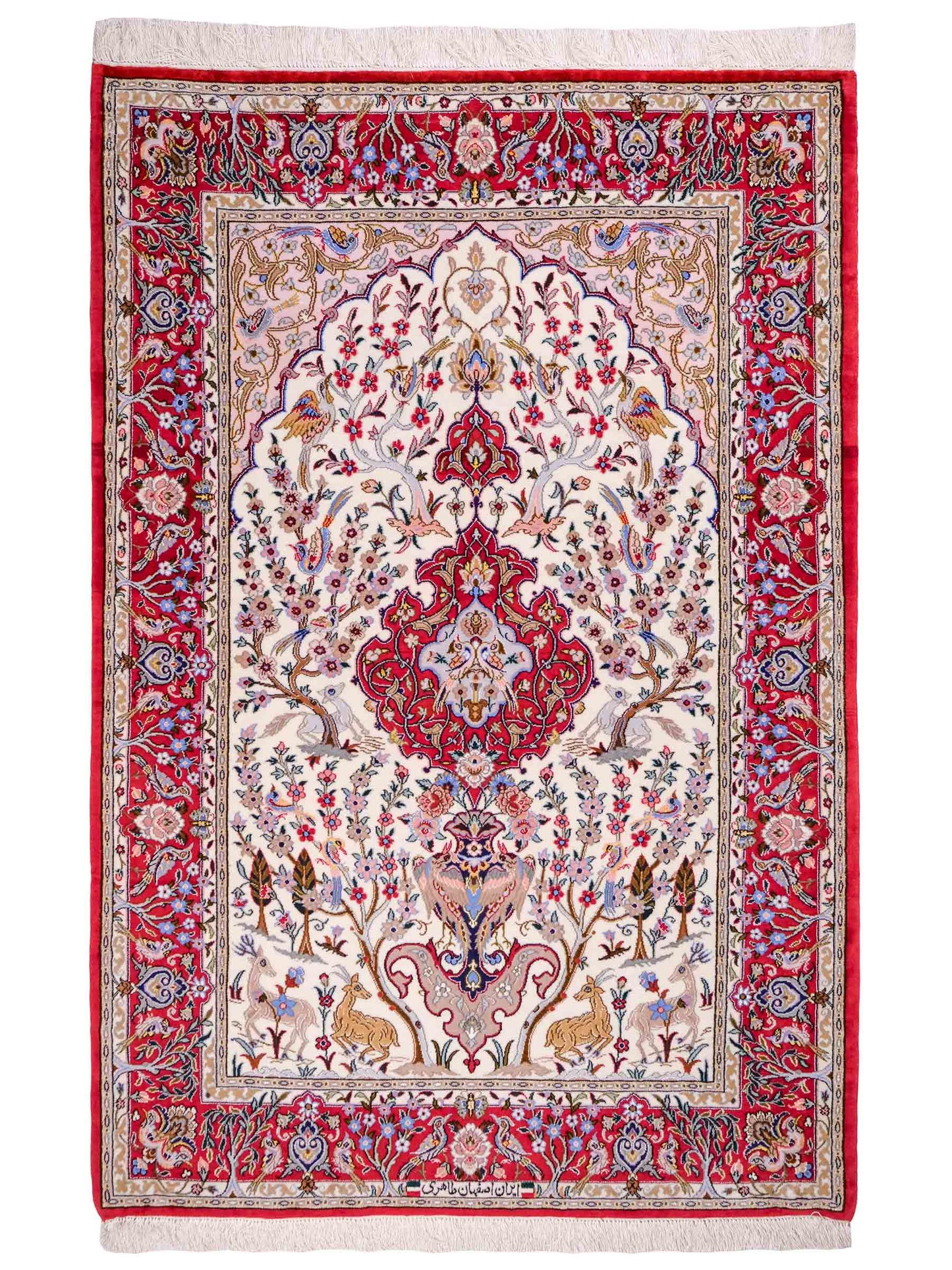 Handgeknüpfter "Taheri" Isfahan Perserteppich von Khademi aus Wolle mit Seide, rot, cremeweiß. Feiner, persischer Teppich mit Medaillon, signiert. Orientteppich handgeknüpft in Iran. Größe: 162 x 109 cm. Teppichnummer: DB3-1044 Jupiter Intl.