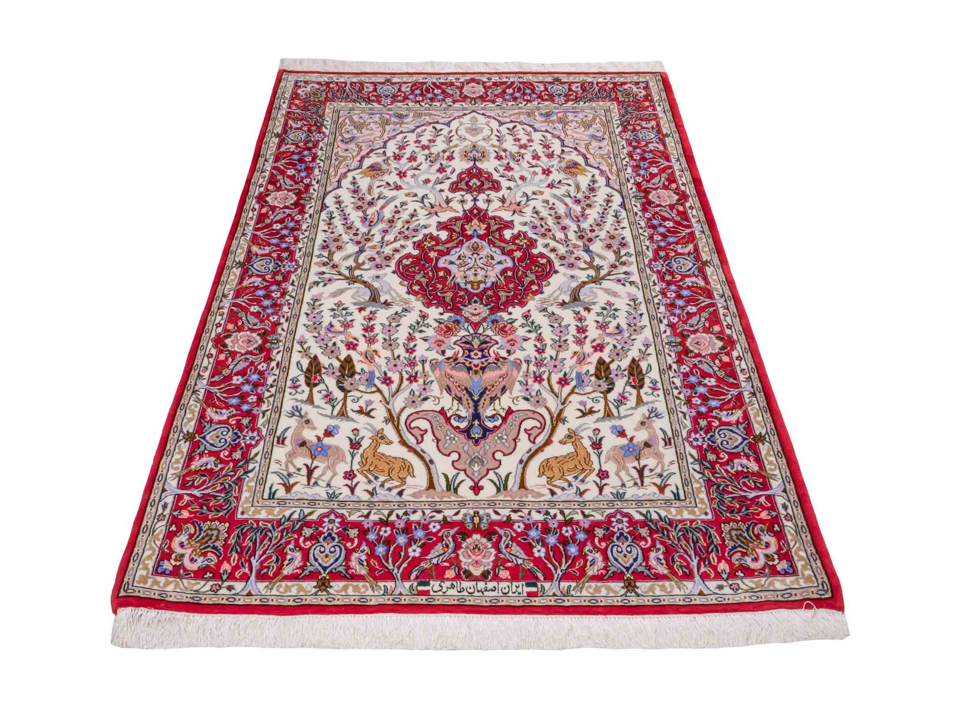 Handgeknüpfter "Taheri" Isfahan Perserteppich von Khademi aus Wolle mit Seide, rot, cremeweiß. Feiner, persischer Teppich mit Medaillon, signiert. Orientteppich handgeknüpft in Iran. Größe: 162 x 109 cm. Teppichnummer: DB3-1044 Jupiter Intl.