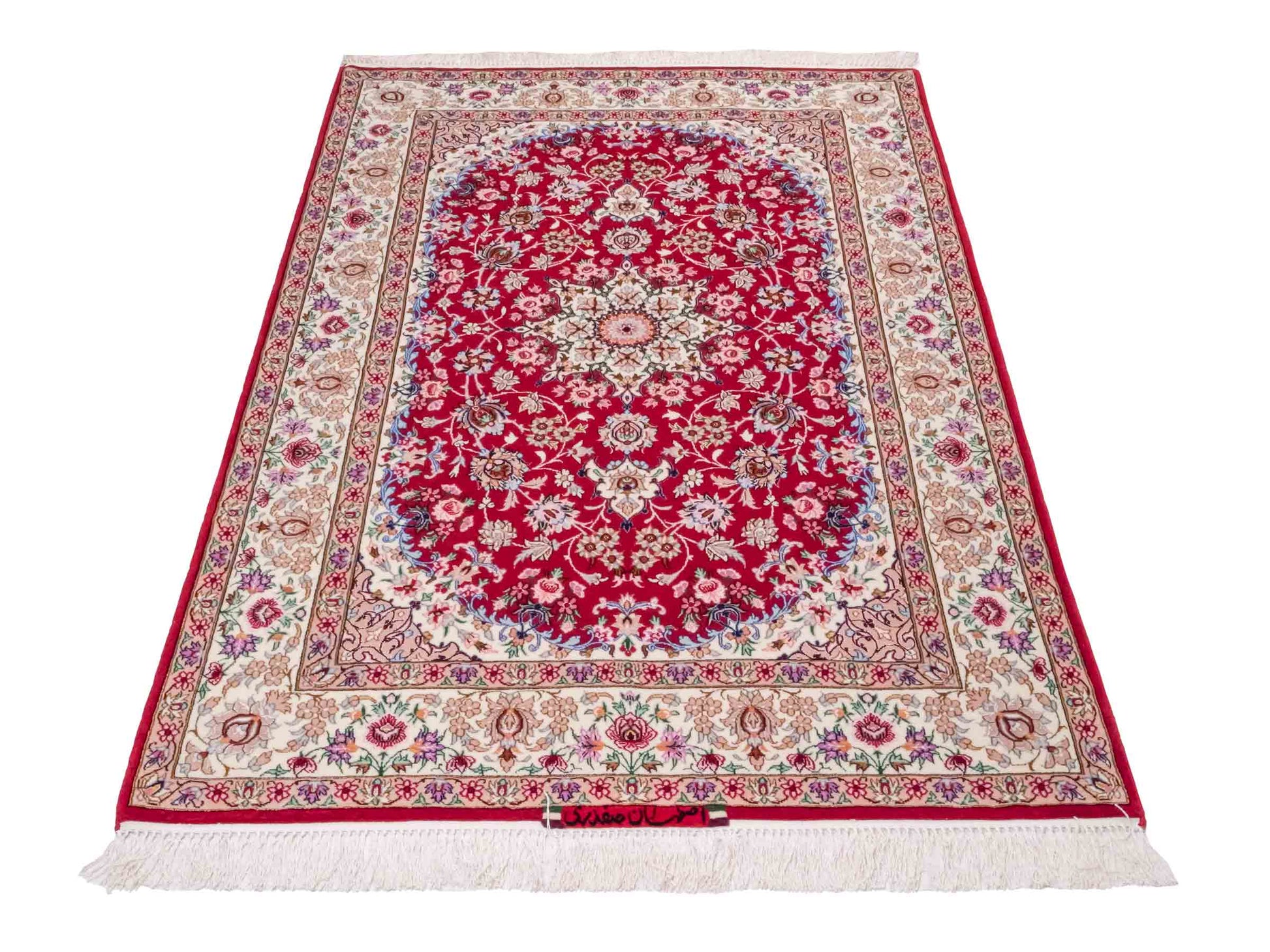 Handgeknüpfter "Safdari" Isfahan Perserteppich von Khademi aus Wolle mit Seide, rot-cremeweiß. Feiner, persischer Teppich mit Medaillon, signiert. Orientteppich, handgeknüpft in Iran. Größe: 163 x 111 cm. Teppichnummer: DB3-1048 Jupiter Intl.