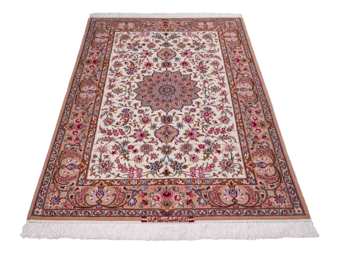 Handgeknüpfter "Mazaheri" Isfahan Perserteppich von Khademi aus Wolle mit Seide, beige, creme. Feiner, persischer Teppich mit Medaillon, signiert. Orientteppich handgeknüpft in Iran. Größe: 163 x 112 cm. Teppichnummer: DB3-1046 Jupiter Intl.