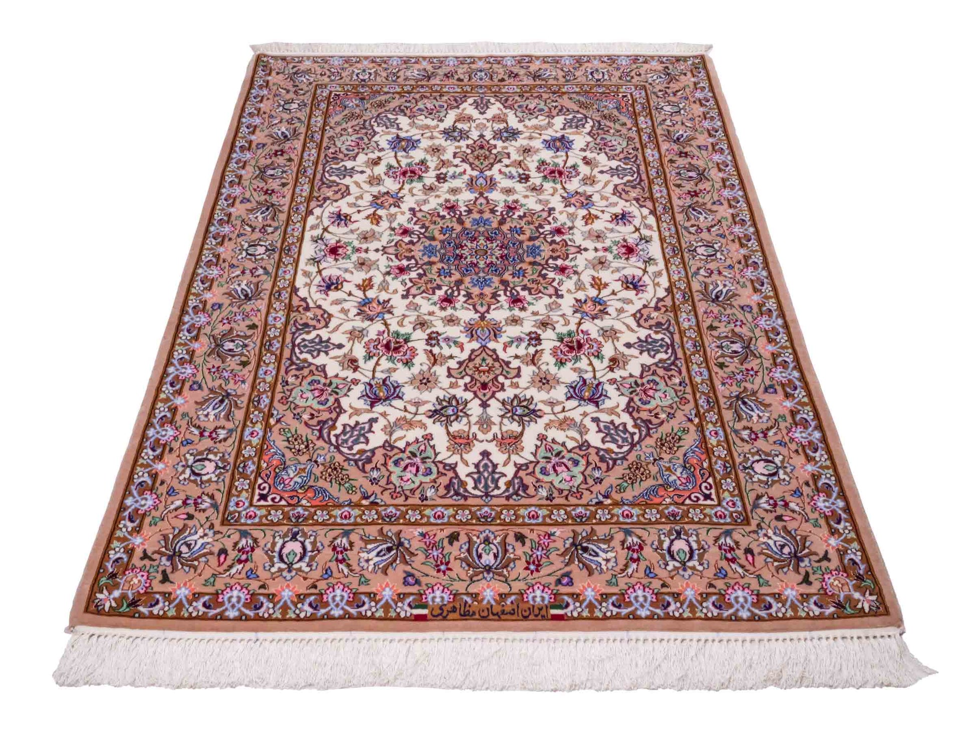Handgeknüpfter "Mazaheri" Isfahan Perserteppich von Khademi aus Wolle mit Seide, beige, creme. Feiner, persischer Teppich mit Medaillon, signiert. Orientteppich, geknüpft in Iran. Größe: 165 x 109 cm. Teppichnummer: SB3-1054 | Jupiter Intl.
