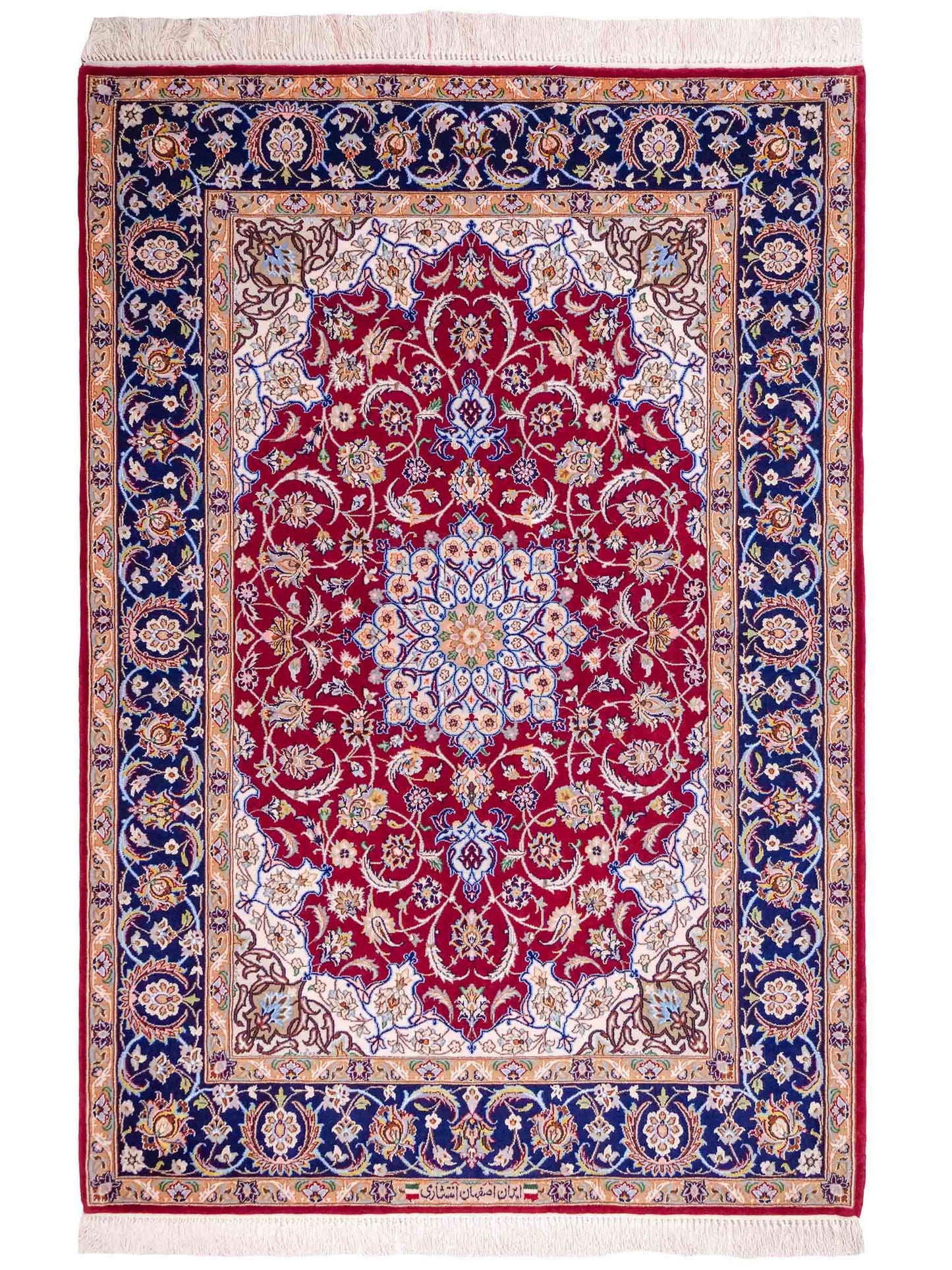 Handgeknüpfter "Entezari" Isfahan Perserteppich von Khademi aus Wolle mit Seide, rot. Feiner, persischer Teppich mit Medaillon, signiert. Orientteppich, geknüpft in Iran. Größe: 165 x 113 cm. Teppichnummer: SB3-1060 | Jupiter Intl.