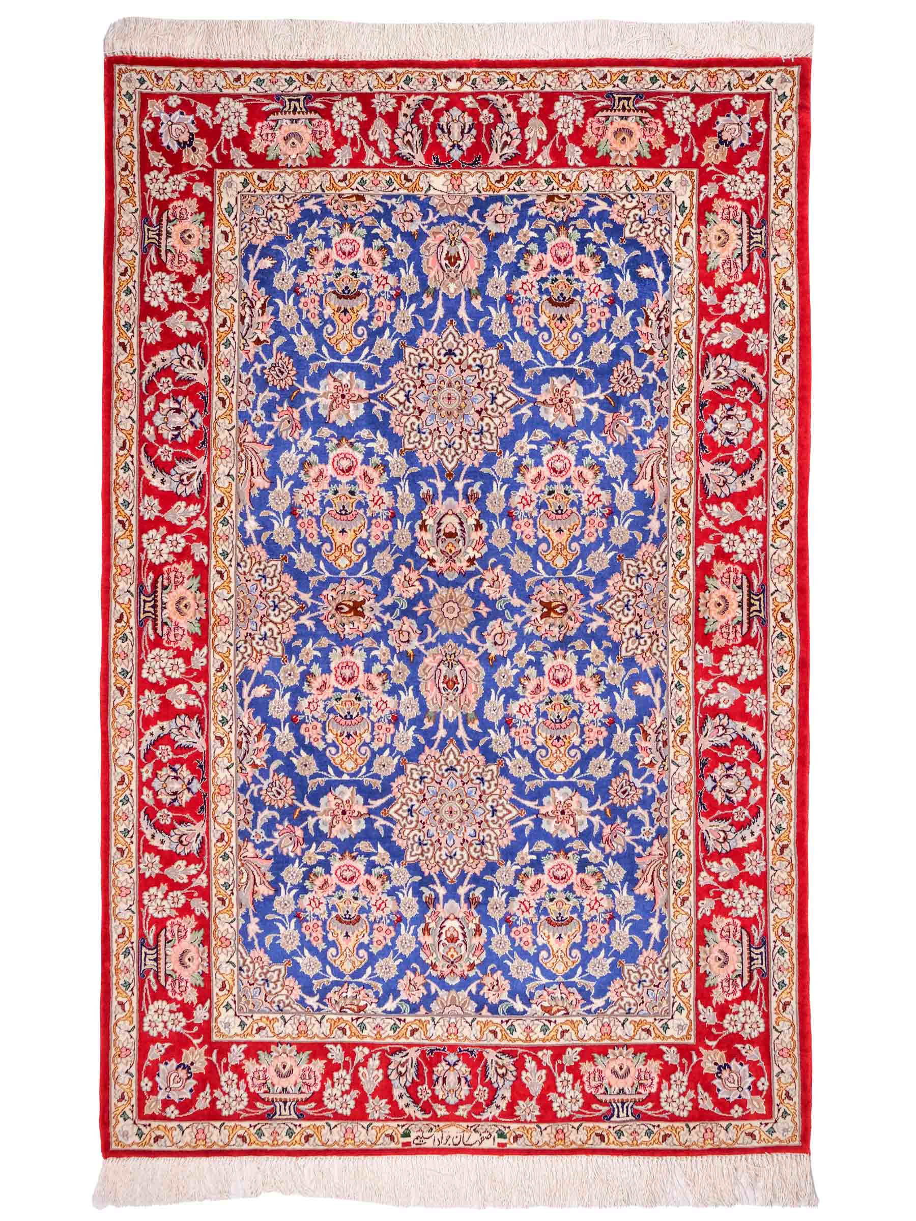 Handgeknüpfter "Javad Eslimi" Isfahan Perserteppich von Khademi aus Wolle mit Seide, blau-rot Feiner, persischer Teppich mit Allover-Motiv, signiert. Orientteppich, geknüpft in Iran. Größe: 169 x 107 cm. Teppichnummer: SB3-1064 | Jupiter In