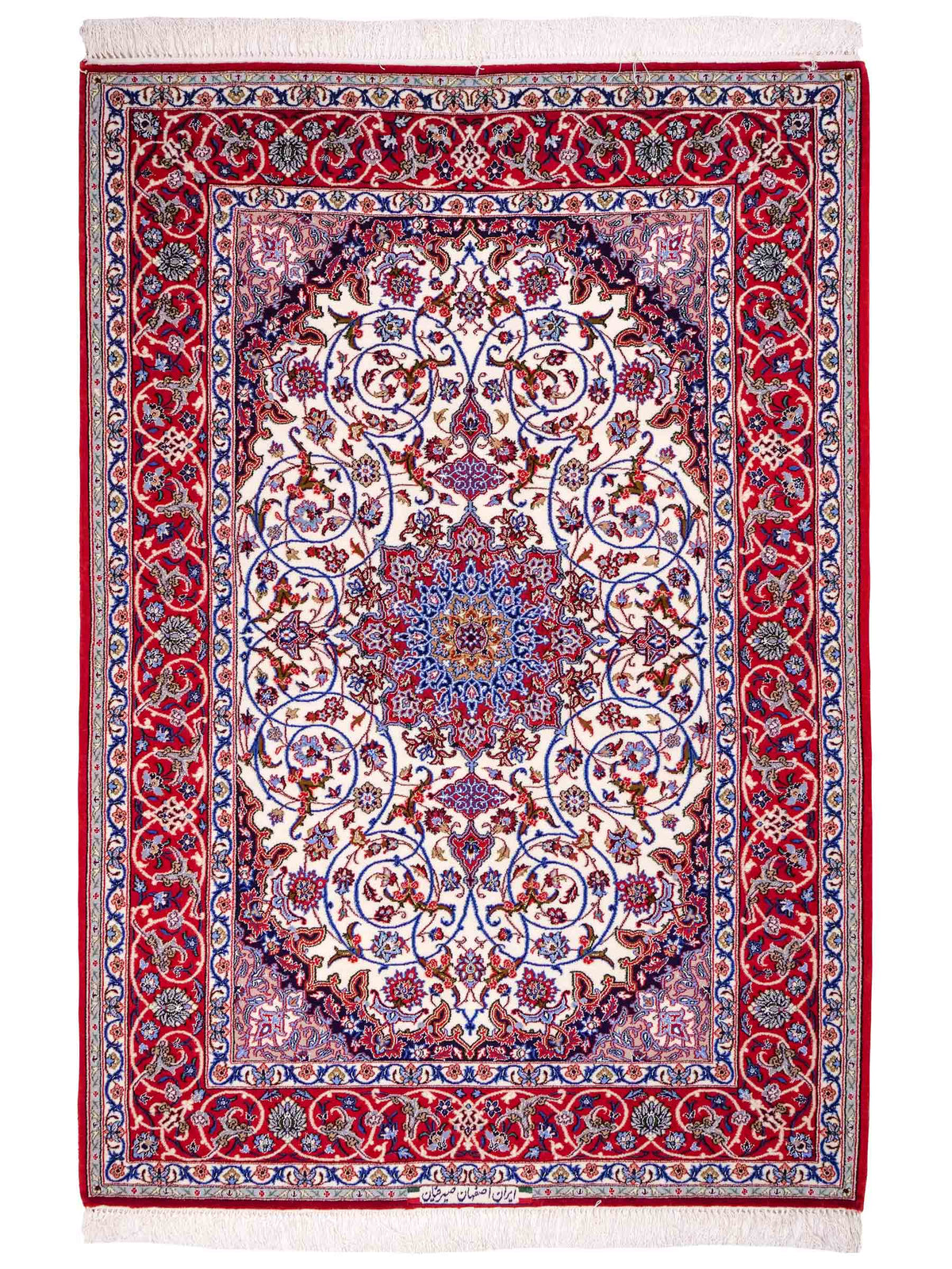 Handgeknüpfter "Seyrafian" Isfahan Perserteppich von Khademi aus Wolle mit Seide, rot-weiß. Feiner, persischer Teppich mit Medaillon, signiert. Orientteppich, geknüpft in Iran. Größe: 169 x 116 cm. Teppichnummer: SB3-1071 | Jupiter In