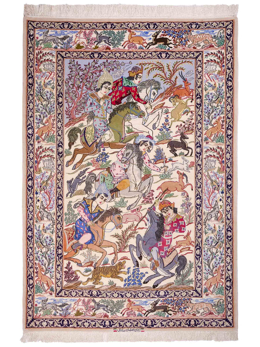 Handgeknüpfter "Emadi" Isfahan Perserteppich von Khademi aus Wolle mit Seide, cremeweiß. Feiner, persischer Teppich mit Feldmuster, signiert. Orientteppich, geknüpft in Iran. Größe: 170 x 113 cm. Teppichnummer: SB3-1073 | Jupiter In