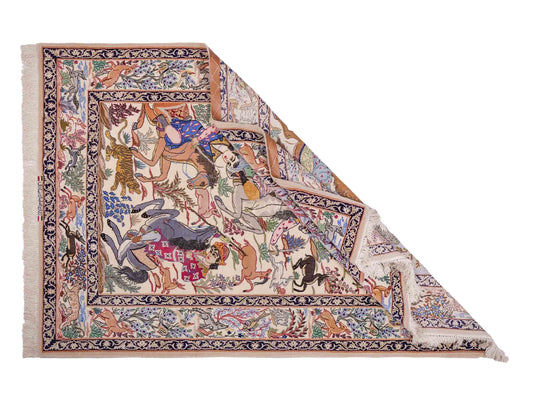 Handgeknüpfter "Emadi" Isfahan Perserteppich von Khademi aus Wolle mit Seide, cremeweiß. Feiner, persischer Teppich mit Feldmuster, signiert. Orientteppich, geknüpft in Iran. Größe: 170 x 113 cm. Teppichnummer: SB3-1073 | Jupiter In