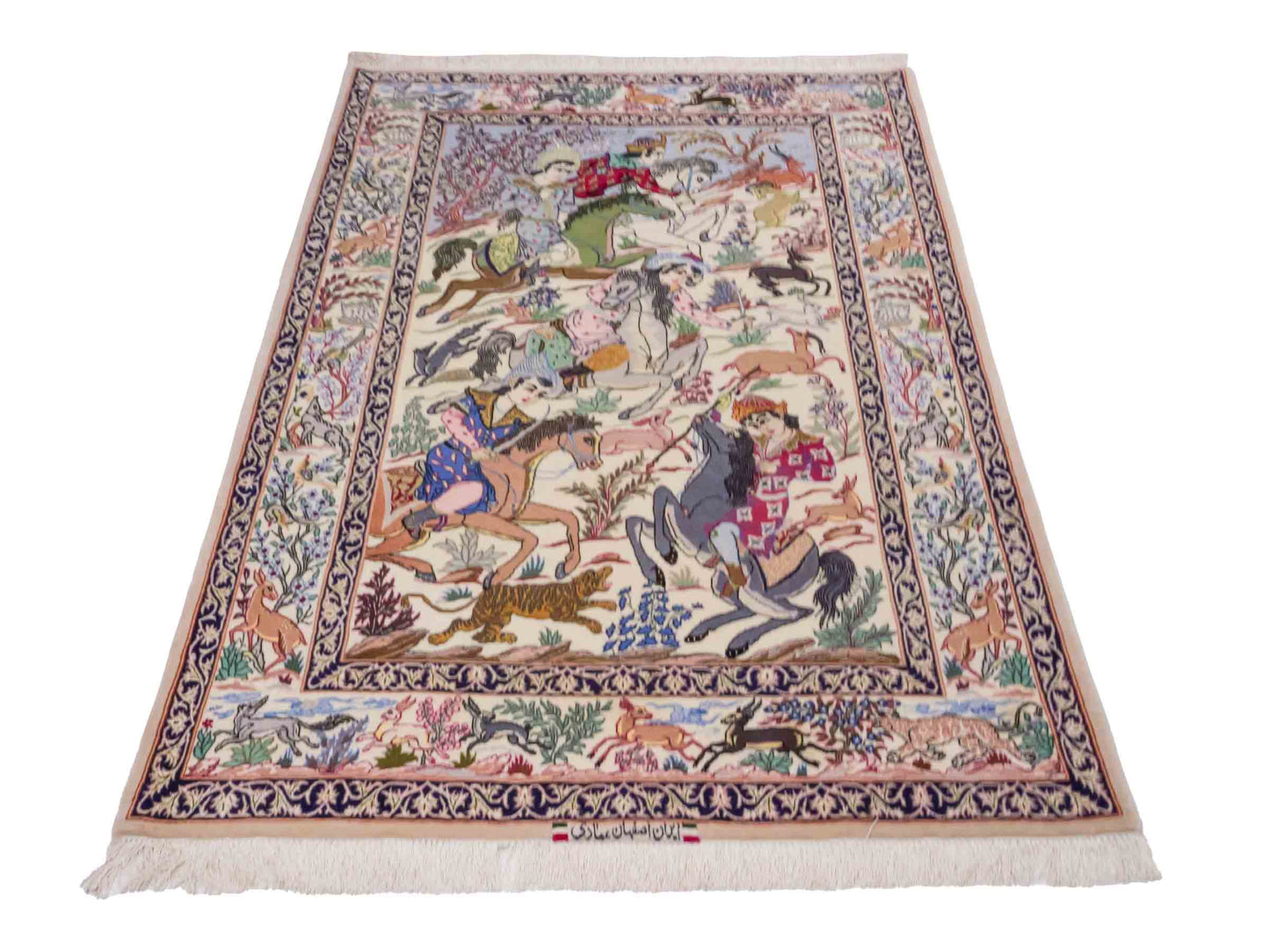 Handgeknüpfter "Emadi" Isfahan Perserteppich von Khademi aus Wolle mit Seide, cremeweiß. Feiner, persischer Teppich mit Feldmuster, signiert. Orientteppich, geknüpft in Iran. Größe: 170 x 113 cm. Teppichnummer: SB3-1073 | Jupiter In