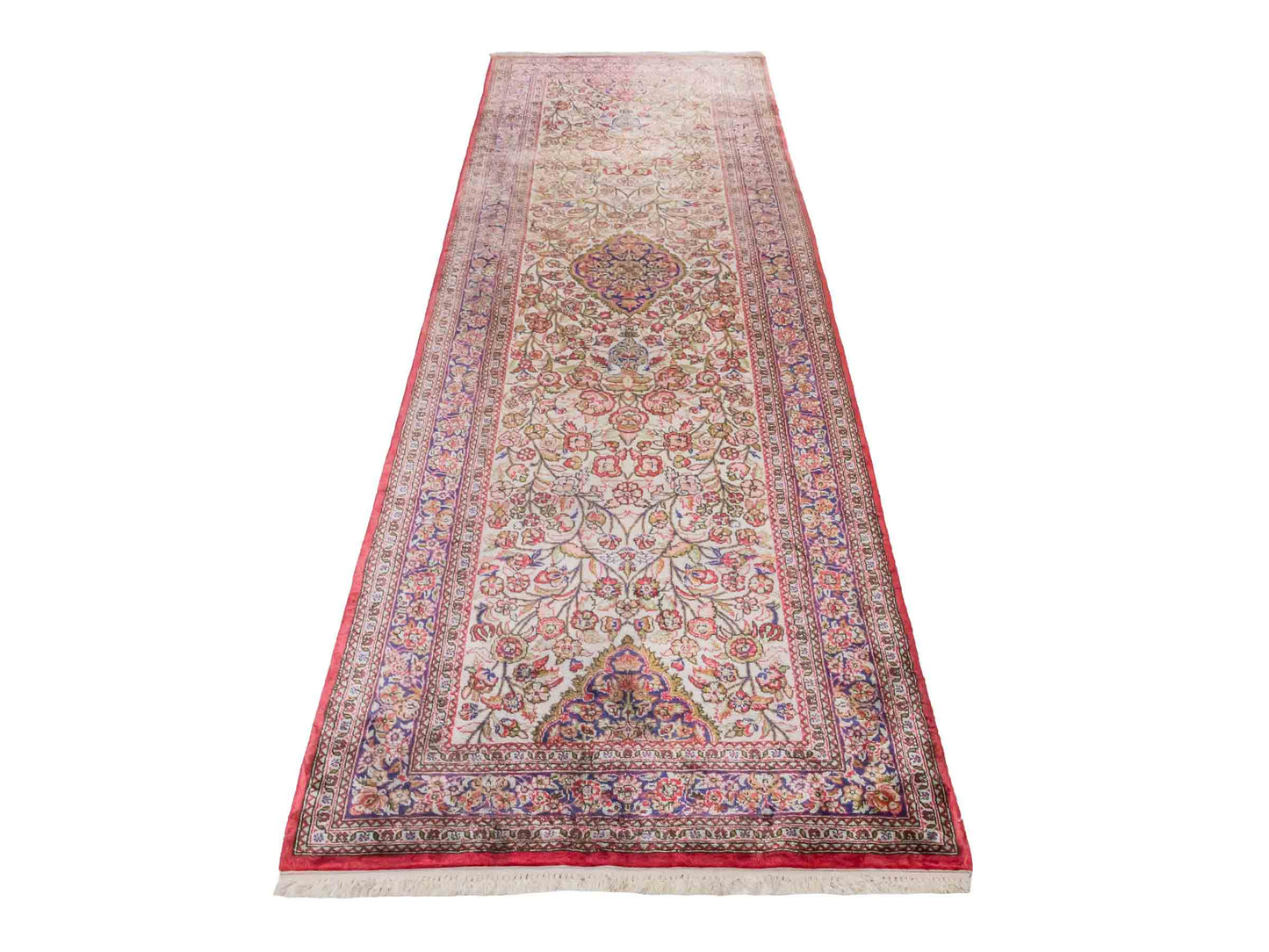 Handgeknüpfter Kaschmir Läufer-Seidenteppich von Khademi aus Seide, creme. Feiner, indischer Orientteppich mit klassischem Medaillon von Hand geknüpft in Indien. Größe: 281 cm x 79 cm. Teppichnummer: SB3-1166 | Jupiter Intl.