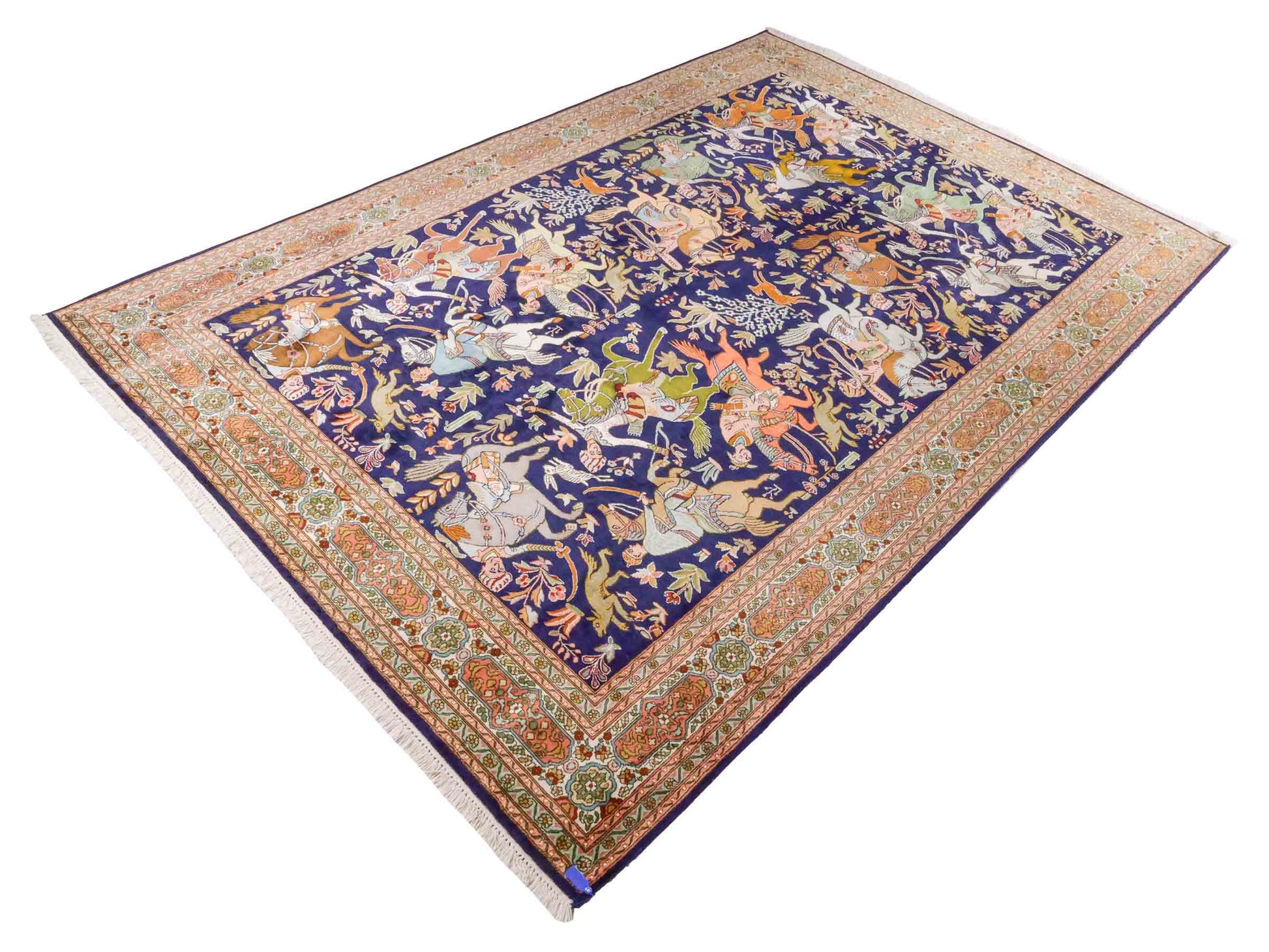 Handgeknüpfter Kaschmir Seidenteppich von Khademi aus Seide, dunkelblau. Feiner, indischer Orientteppich mit klassischem Jagdmotiv von Hand geknüpft in Indien. Größe: 285 cm x 184 cm. Teppichnummer: SB3-1174 | Jupiter Intl.