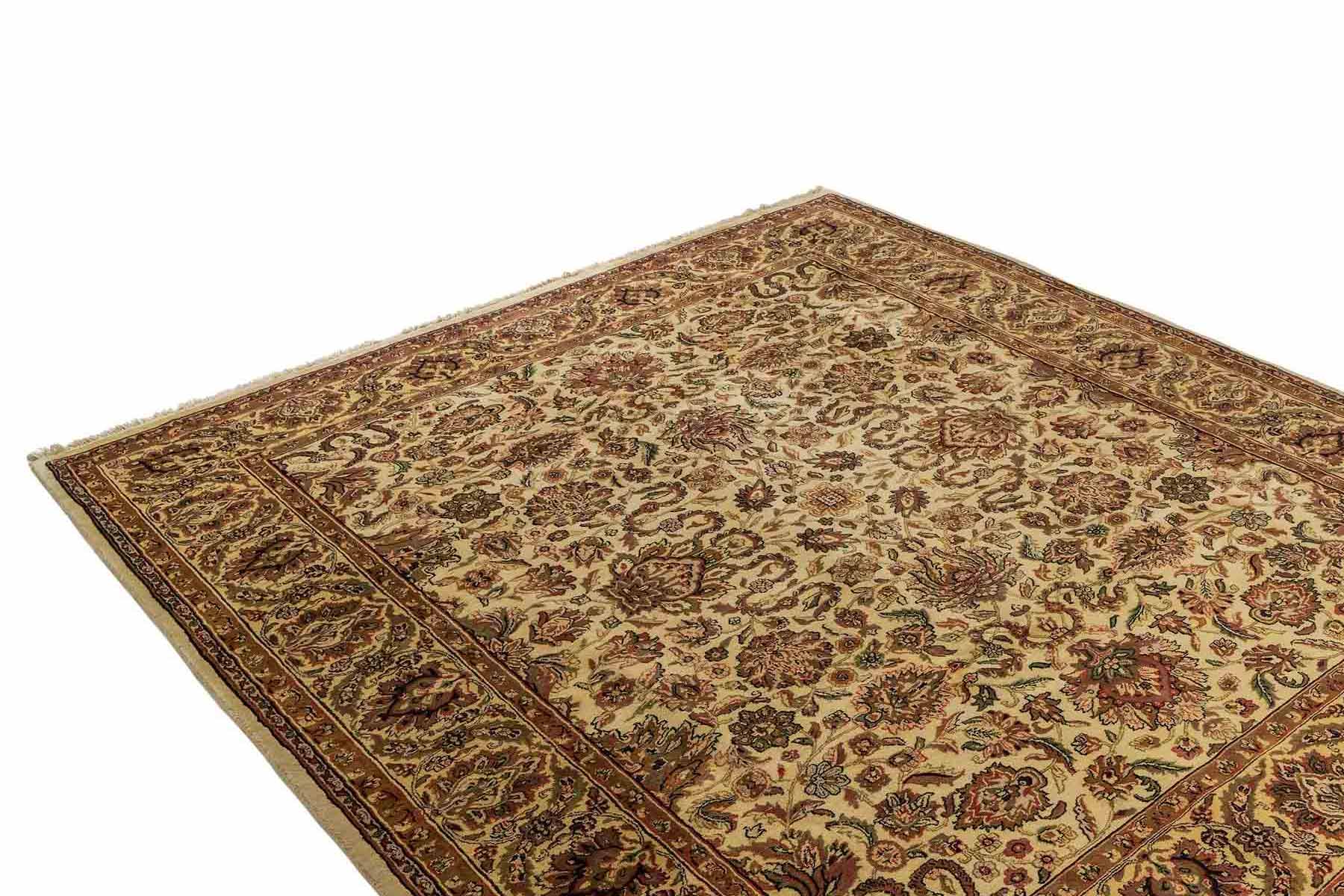 ≤ 30 Raj Tabriz Rugs