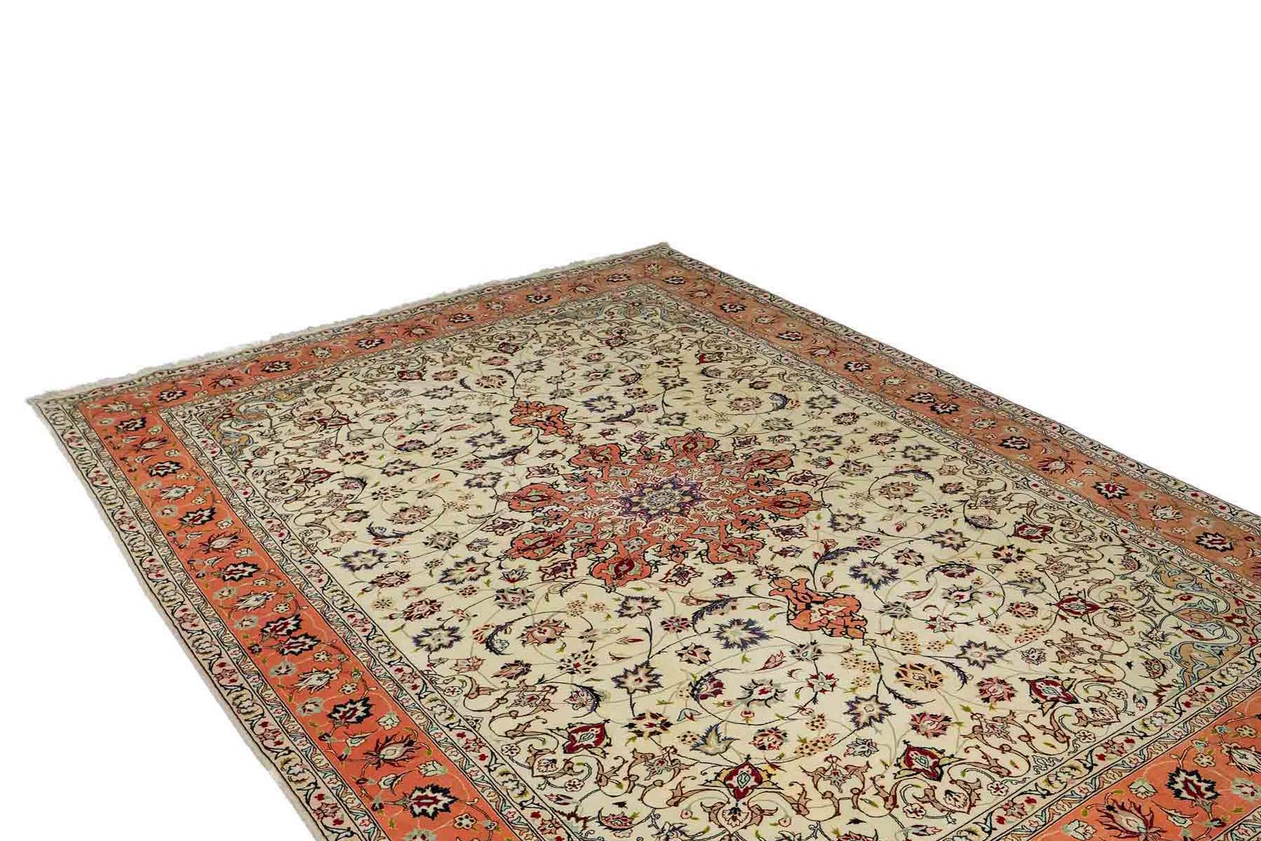40/50 Raj Tabriz Rugs