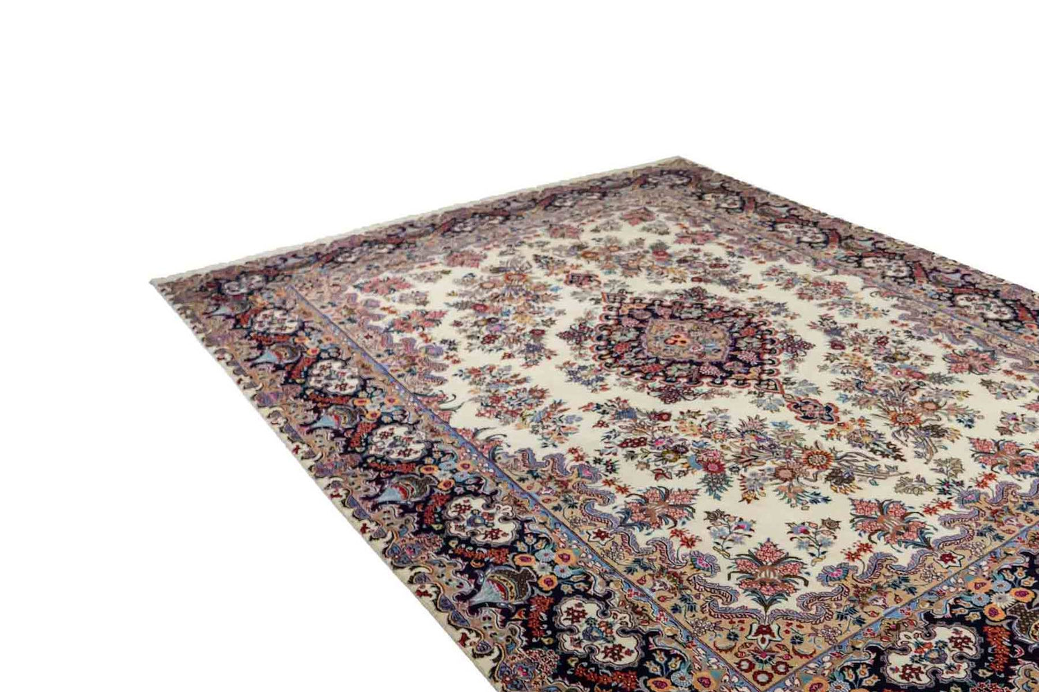 Kollektionsbanner: Klassische Teppiche - Mashhad © Daniel Khademi, Jupiter Intl.