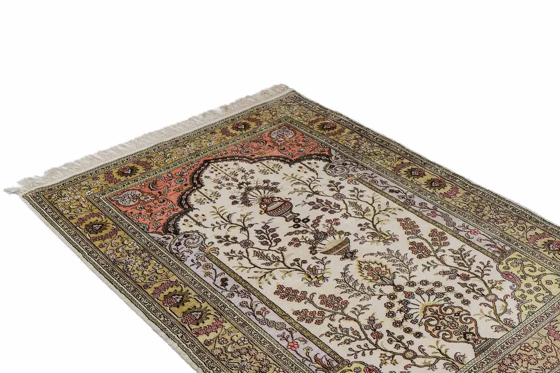 Art Hereke Rugs