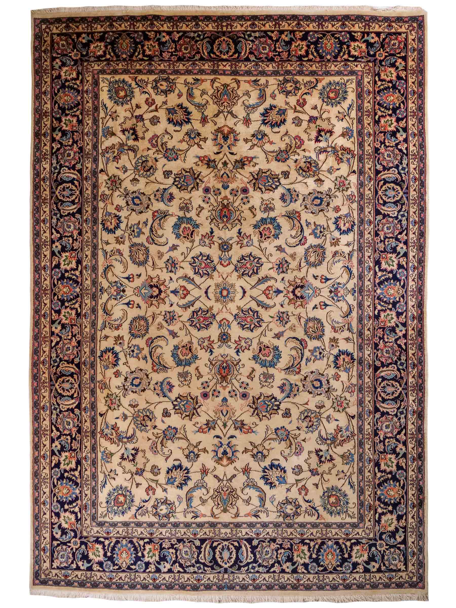 Handgeknüpfter Maschhad Perserteppich von Khademi aus Wolle, cremeweiß, beige. Klassisches, florales Allover-Design. Traditionell von Hand geknüpft in Iran / Persien. Größe: 299 cm x 198 cm. Teppichnummer: RB3-1070. Verkauf durch Jupiter Intl.
