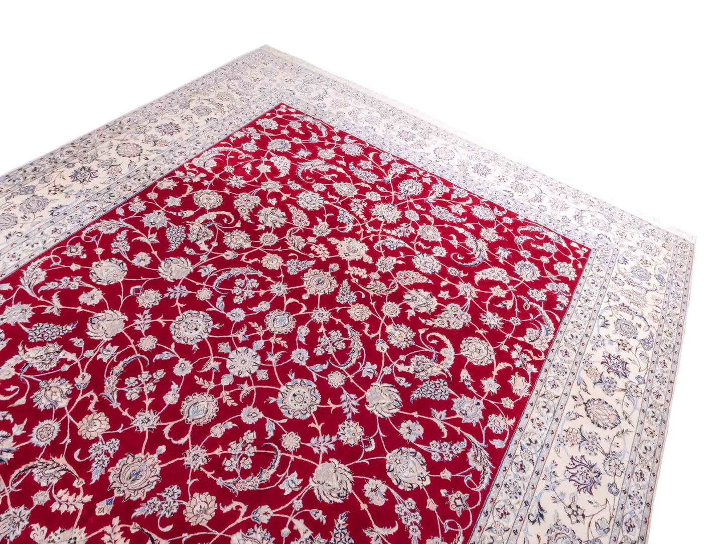 Handgeknüpfter Nain 6La Perserteppich von Khademi aus Wolle mit Seide, rot, weiß. Klassisches Allover-Design. Traditionell von Hand geknüpft in Iran / Persien. Größe: 357 cm x 260 cm. Teppichnummer: RB3-1098. Verkauf durch Jupiter Intl.