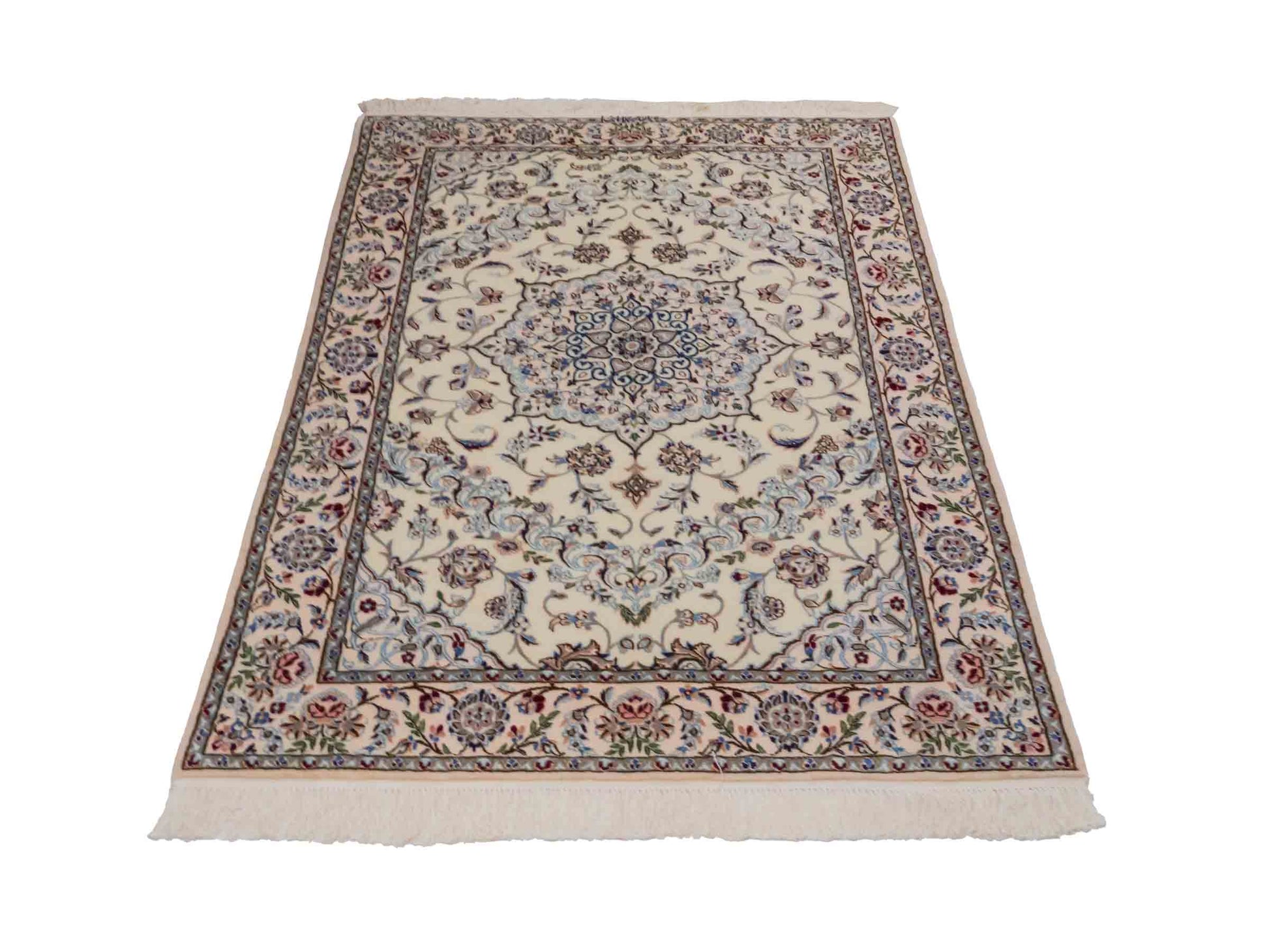 Handgeknüpfter Nain 6La Perserteppich von Habibian für Khademi, signiert, aus Wolle mit Seide, cremeweiß. Persischer Orientteppich mit Medaillon. Von Hand geknüpft in Iran / Persien. Größe: 150 x 100 cm. Teppichnummer: SB3-1036 Jupiter Intl.