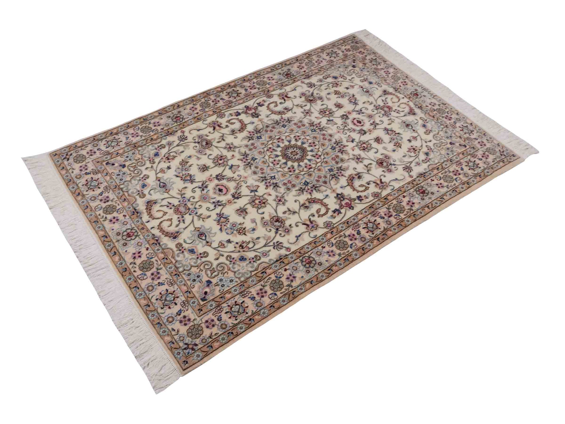 Handgeknüpfter Nain 6La Perserteppich von Habibian für Khademi, signiert, aus Wolle mit Seide, cremeweiß. Persischer Orientteppich mit Medaillon. Von Hand geknüpft in Iran / Persien. Größe: 152 x 103 cm. Teppichnummer: SB3-1035 Jupiter Intl.