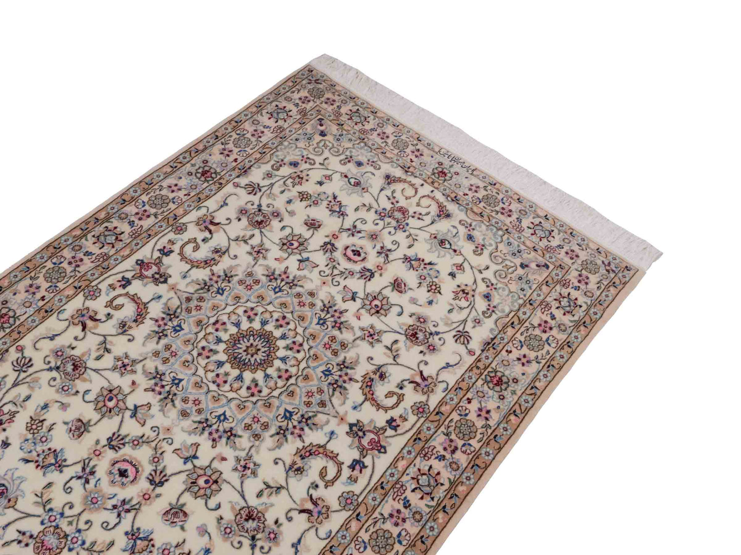 Handgeknüpfter Nain 6La Perserteppich von Habibian für Khademi, signiert, aus Wolle mit Seide, cremeweiß. Persischer Orientteppich mit Medaillon. Von Hand geknüpft in Iran / Persien. Größe: 152 x 103 cm. Teppichnummer: SB3-1035 Jupiter Intl.