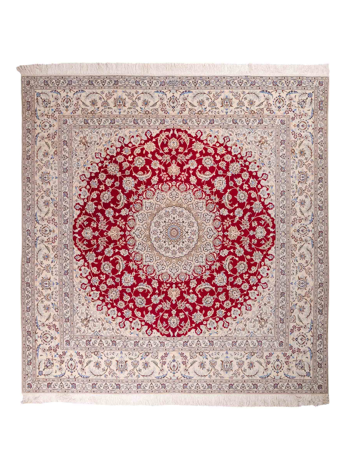 Handgeknüpfter Nain 6La Perserteppich von Khademi aus Wolle mit Seide, signiert, rot-elfenbein-weiß. Persischer Orientteppich mit Medaillon. Von Hand geknüpft in Iran / Persien. Größe: 210 cm x 200 cm. Teppichnummer: SB3-1175 | Jupiter Intl.
