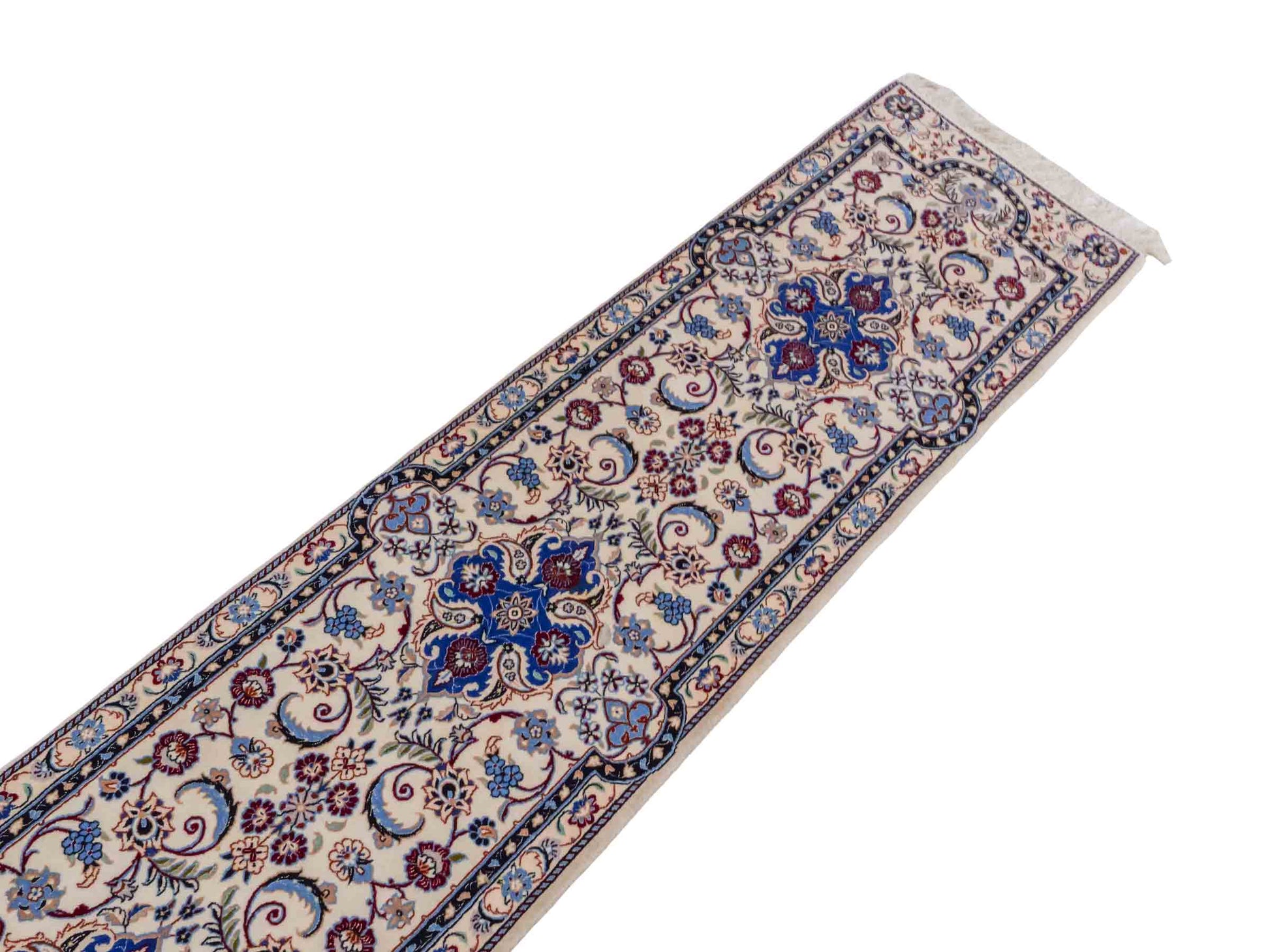 Handgeknüpfter Nain 6La Läufer-Perserteppich von Khademi aus Wolle mit Seide, cremeweiß. Persischer Teppich, durchgemustert. Von Hand geknüpft in Iran. Größe: 280 cm x 50 cm. Teppichnummer: DB3-1001. Verkauf durch Jupiter Intl.