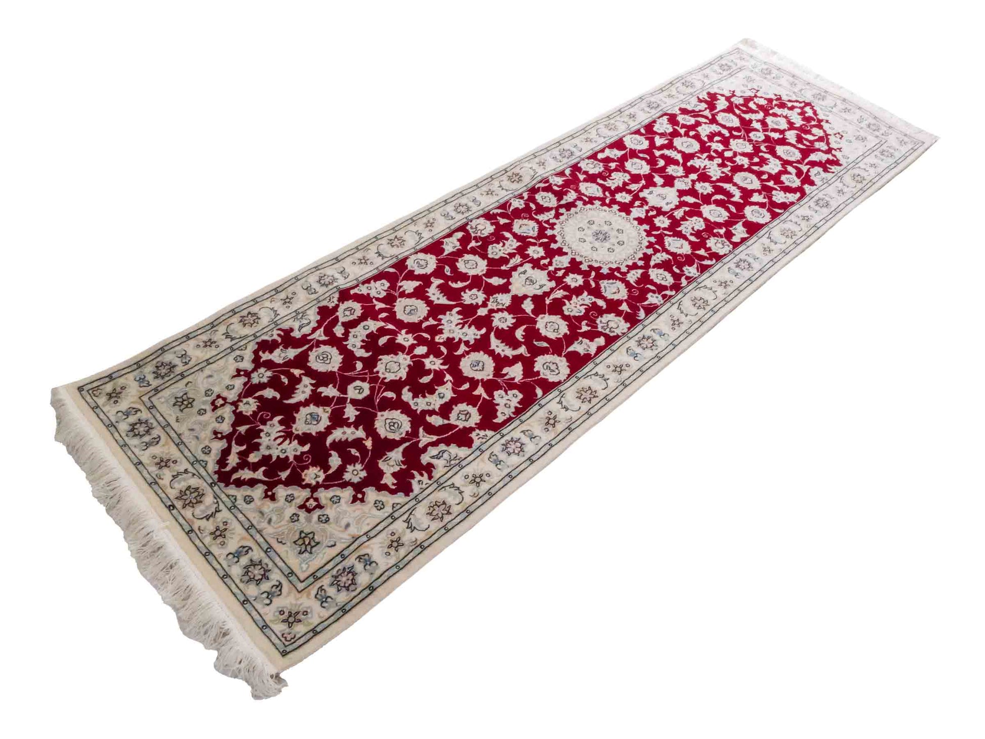 Handgeknüpfter Nain 9La Läufer-Perserteppich von Khademi aus Wolle mit Seide, rot, weiß. Klassisches Medaillon-Design. Traditionell von Hand geknüpft in Iran / Persien. Größe: 256 cm x 80 cm. Teppichnummer: RB3-1095. Verkauf durch Jupiter Intl.
