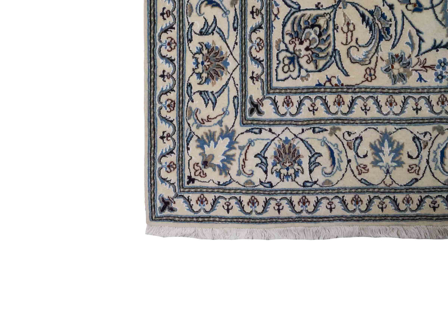 Handgeknüpfter Nain 9La Perserteppich von Khademi aus Wolle mit Seide, weiß, blau. Klassisches Medaillon-Design. Traditionell von Hand geknüpft in Iran / Persien. Größe: 294 cm x 199 cm. Teppichnummer: RB3-1088. Verkauf durch Jupiter Intl.
