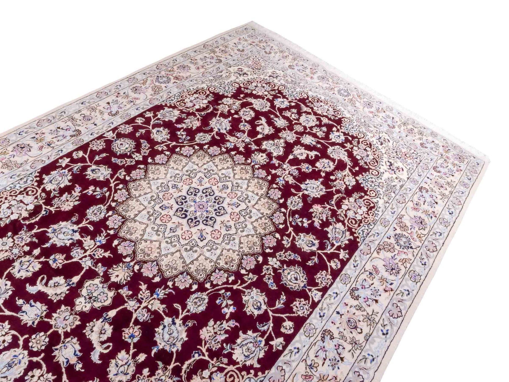 Handgeknüpfter Nain 9La Perserteppich von Khademi aus Wolle mit Seide, rot, weiß. Klassisches Medaillon-Design. Traditionell von Hand geknüpft in Iran / Persien. Größe: 316 cm x 205 cm. Teppichnummer: RB3-1093. Verkauf durch Jupiter Intl.