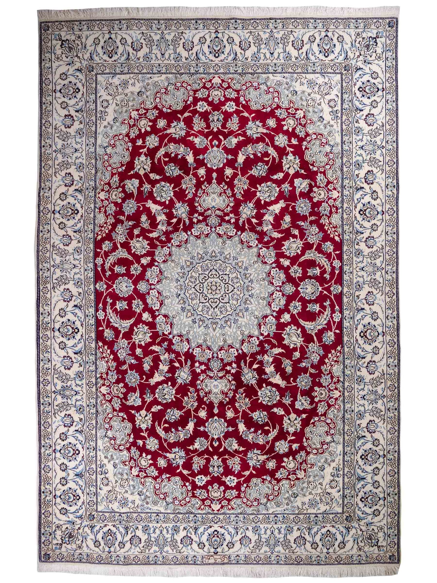 Handgeknüpfter Nain 9La Perserteppich von Khademi mit Signatur aus Wolle mit Seide, rot, weiß. Klassisches Medaillon-Design. Von Hand geknüpft in Iran / Persien. Größe: 321 cm x 204 cm. Teppichnummer: RB3-1084. Verkauf durch Jupiter Intl.