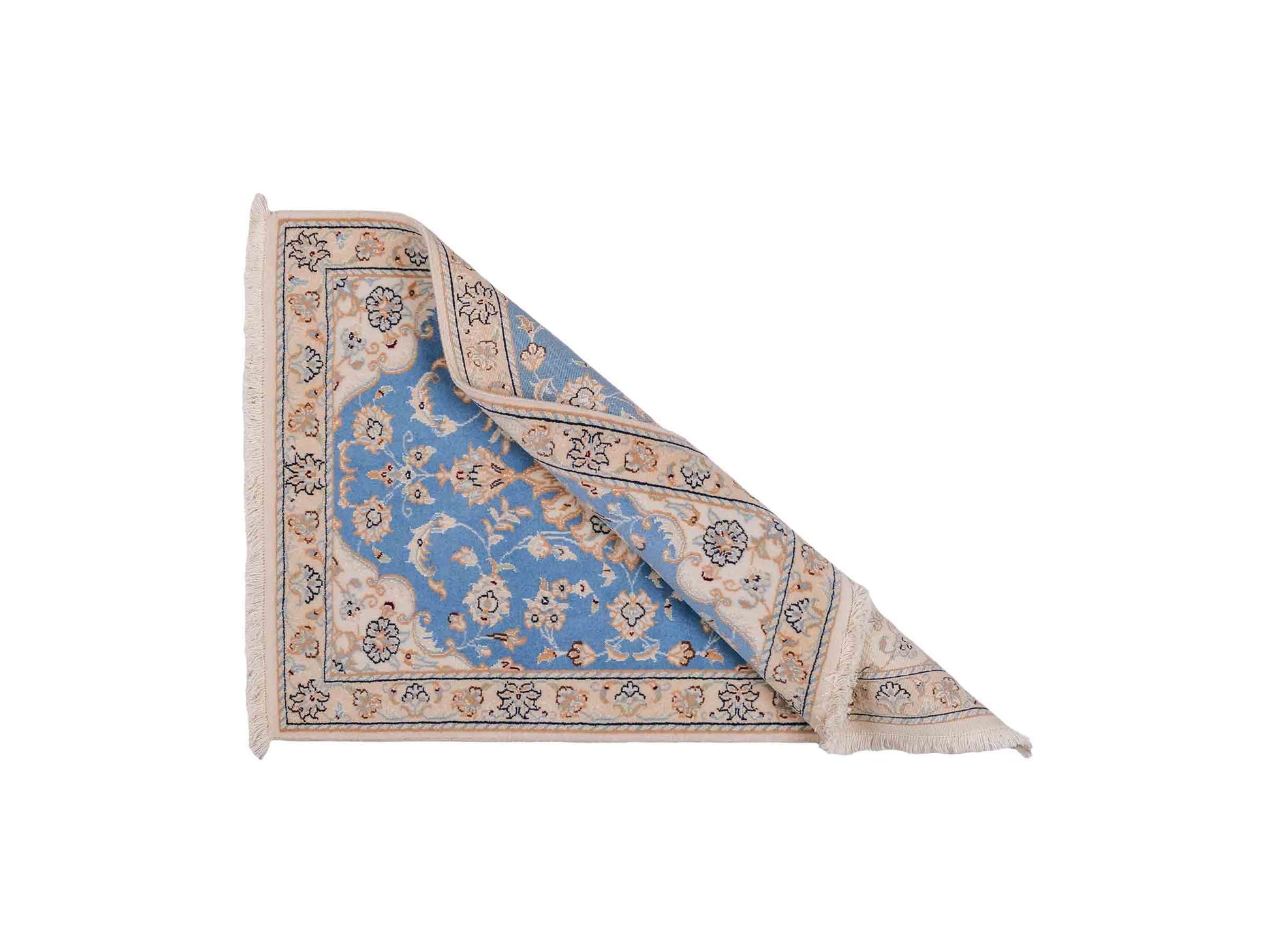 Handgeknüpfter Nain 9La Perserteppich von Khademi aus Wolle mit Seide, hellblau, creme. Persischer Orientteppich mit Medaillon. Von Hand geknüpft in Iran / Persien. Größe: 90 cm x 62 cm. Teppichnummer: SB3-1015. Verkauf durch Jupiter Intl.