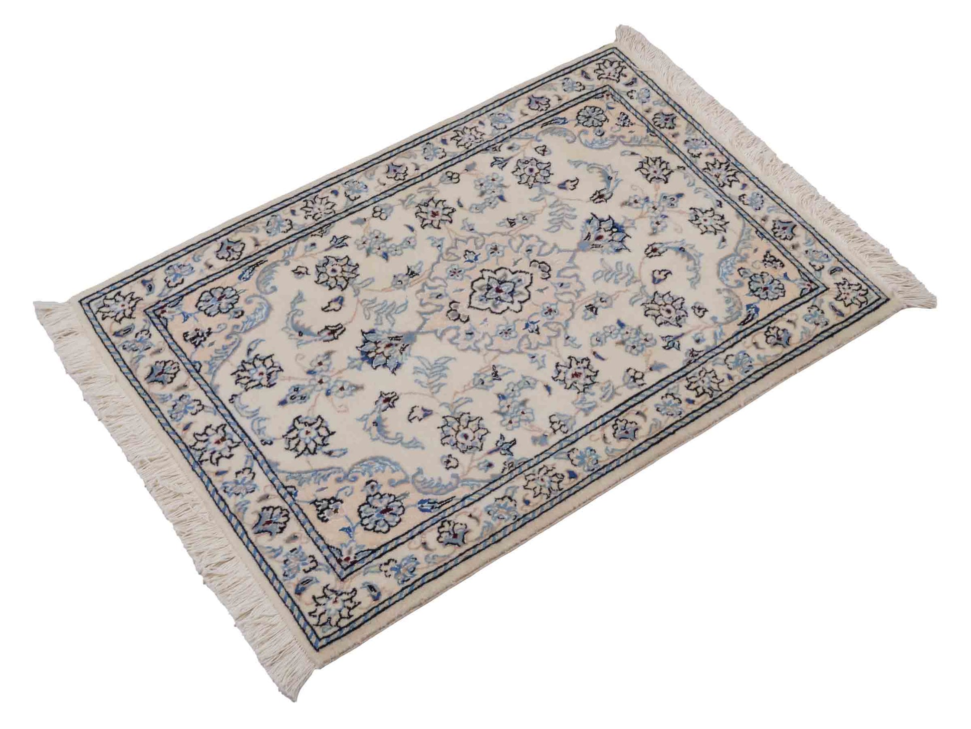 Handgeknüpfter Nain 9La Perserteppich von Khademi aus Wolle mit Seide,, cremeweiß. Persischer Orientteppich mit Medaillon. Von Hand geknüpft in Iran / Persien. Größe: 94 cm x 59 cm. Teppichnummer: SB3-1013. Verkauf durch Jupiter Intl.