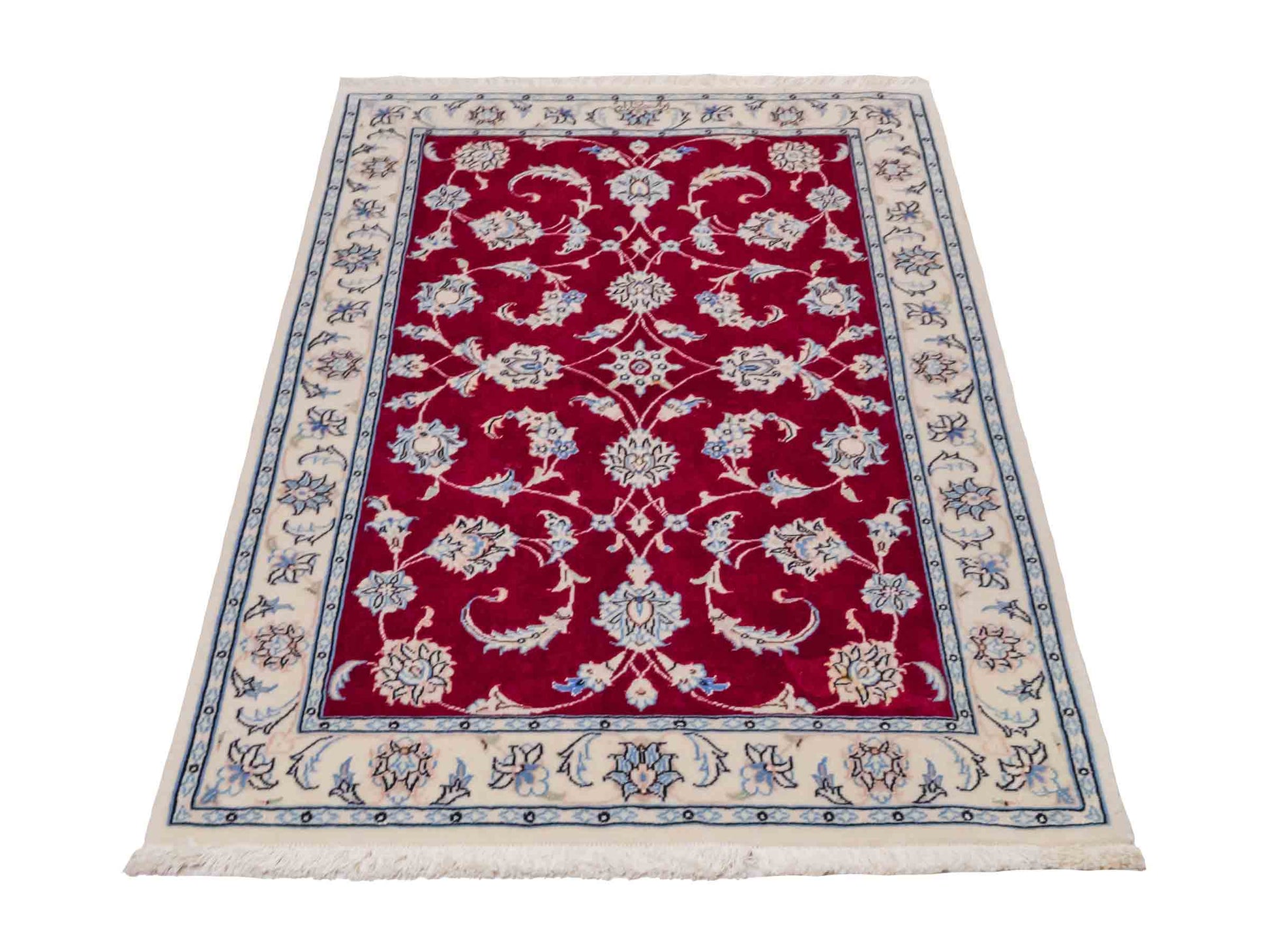 Handgeknüpfter Nain 9La Perserteppich von Khademi, signiert, aus Wolle mit Seide, rot-weiß. Persischer Allover-Orientteppich. Von Hand geknüpft in Iran / Persien. Größe: 107 cm x 71 cm. Teppichnummer: SB3-1016. Verkauf durch Jupiter Intl.