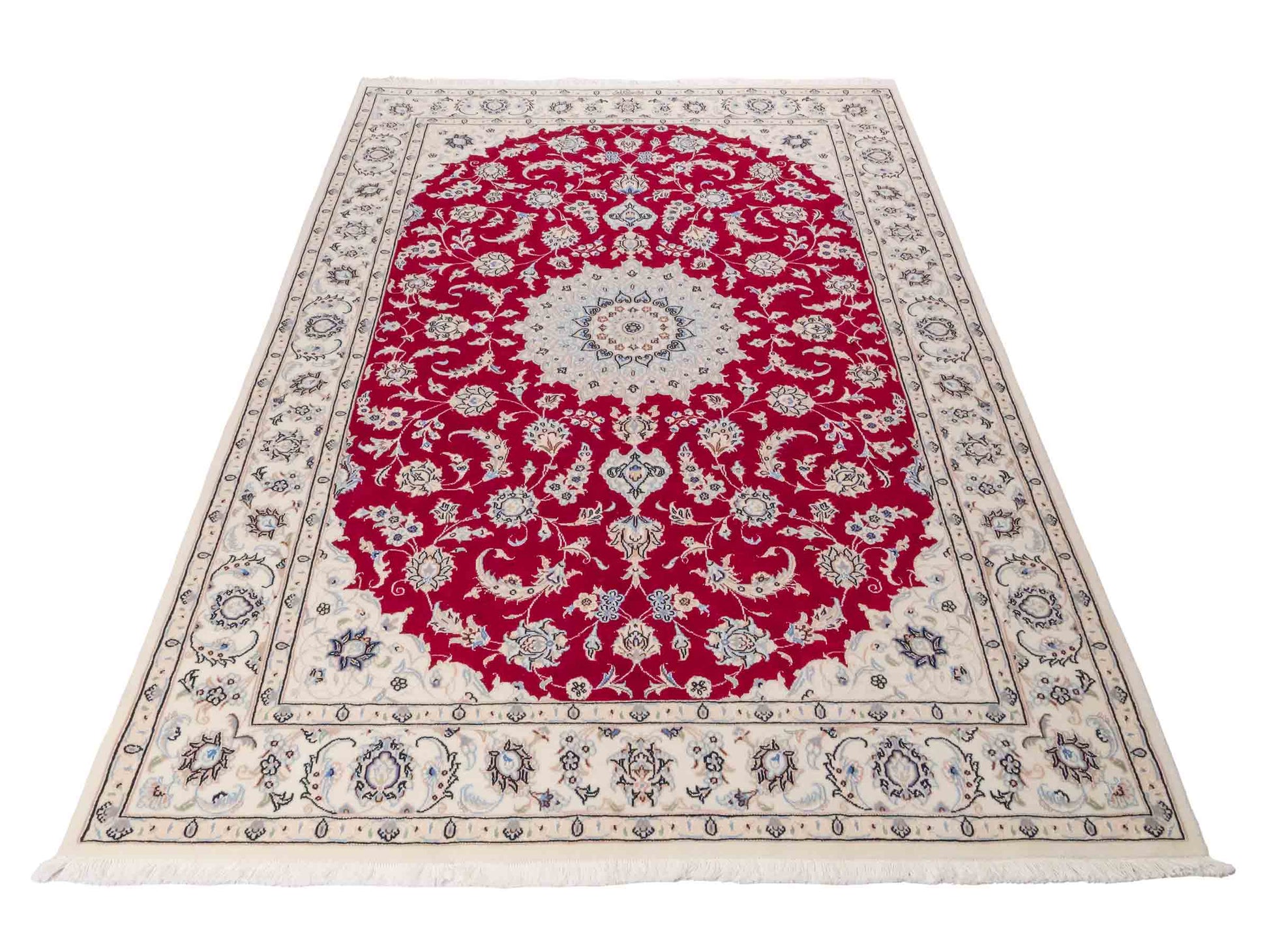 Handgeknüpfter Nain 9La Perserteppich von Khademi aus Wolle mit Seide, signiert, rot-elfenbein-weiß. Persischer Orientteppich mit Medaillon. Von Hand geknüpft in Iran / Persien. Größe: 203 cm x 140 cm. Teppichnummer: SB3-1110 | Jupiter Intl.